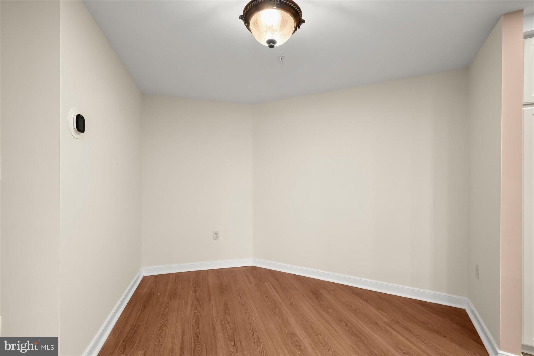 WATERMARK PLACE CONDOMINIUMS - Residential