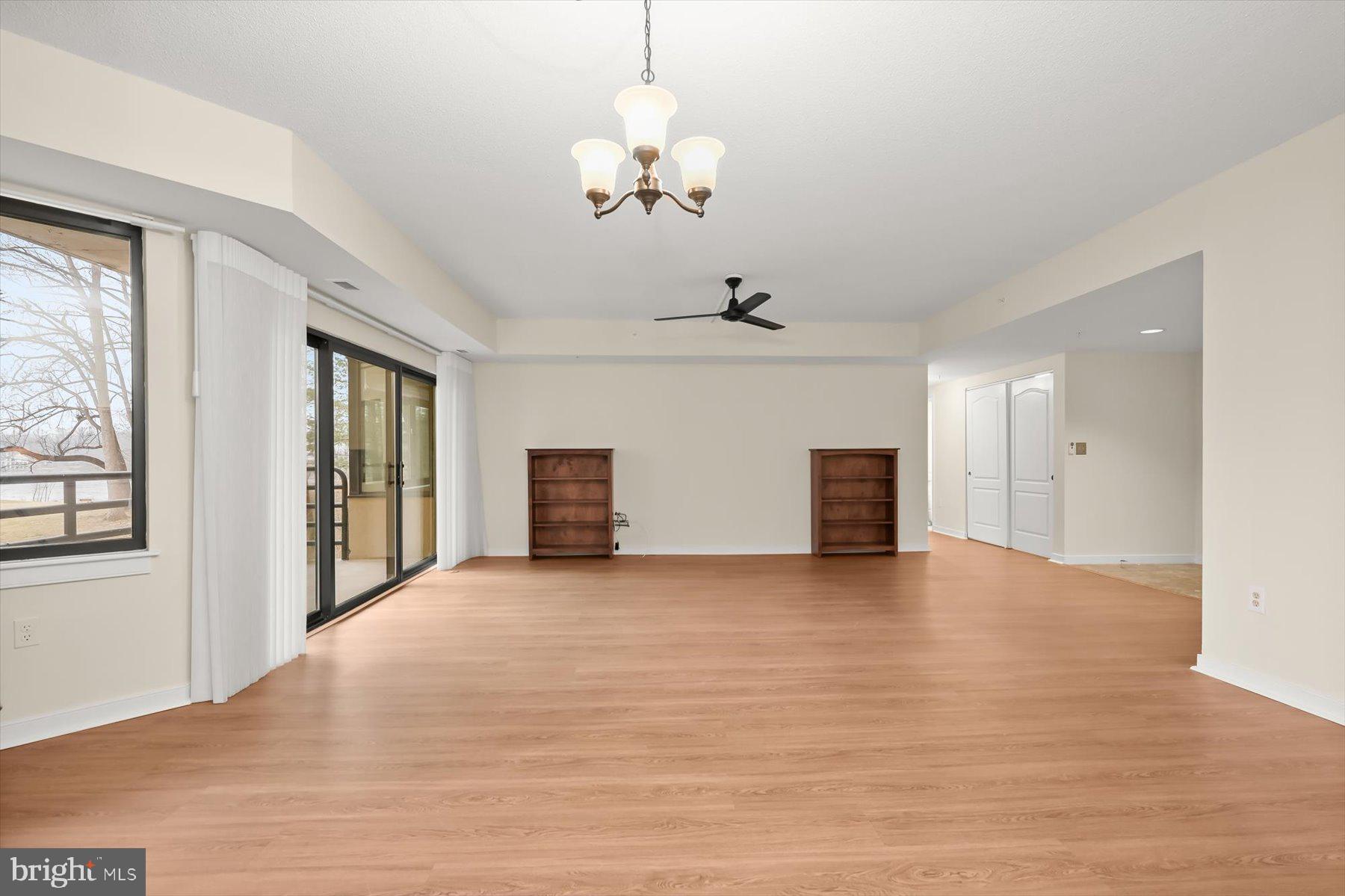 WATERMARK PLACE CONDOMINIUMS - Residential