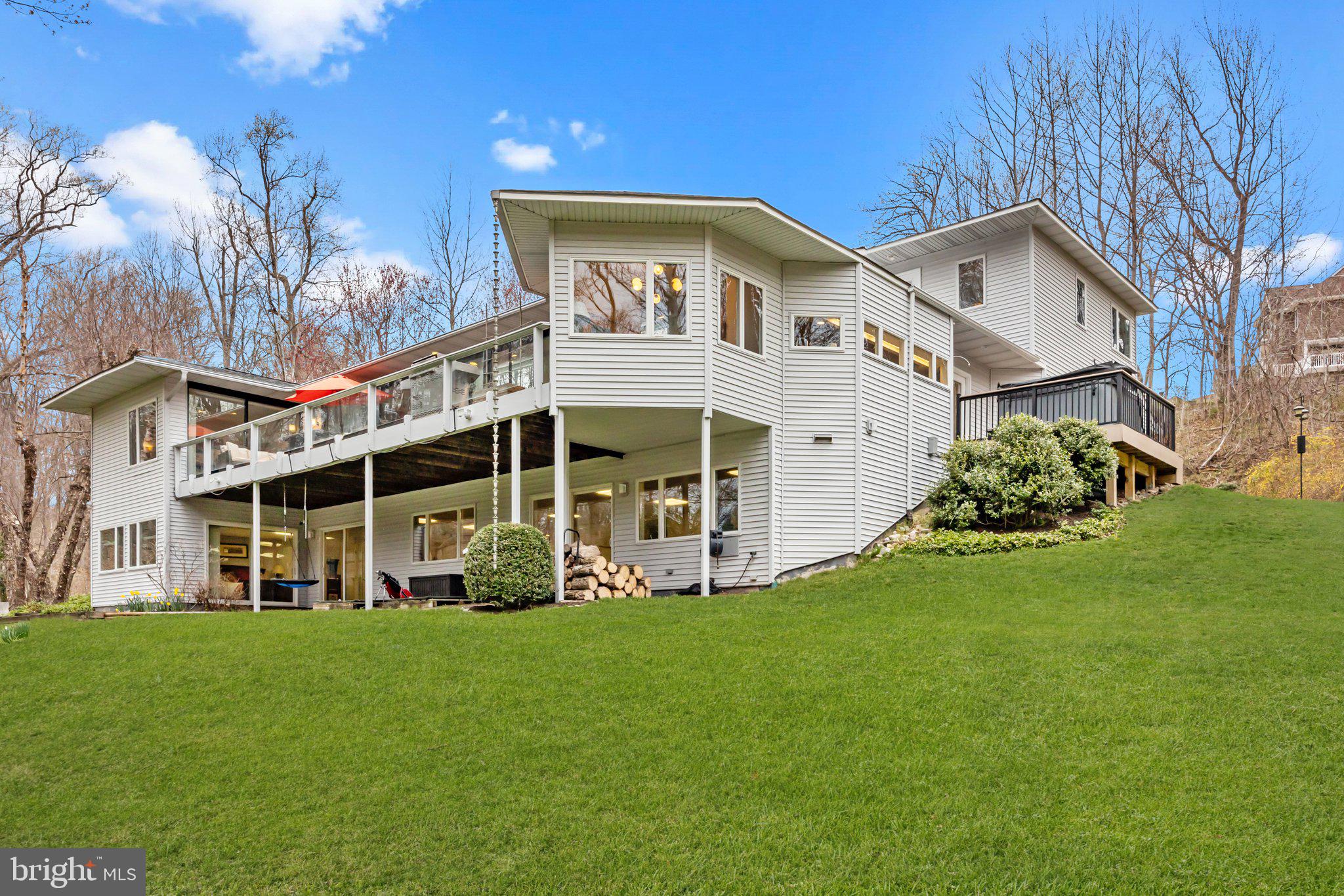 HUNTINGDON VALLEY - Residential