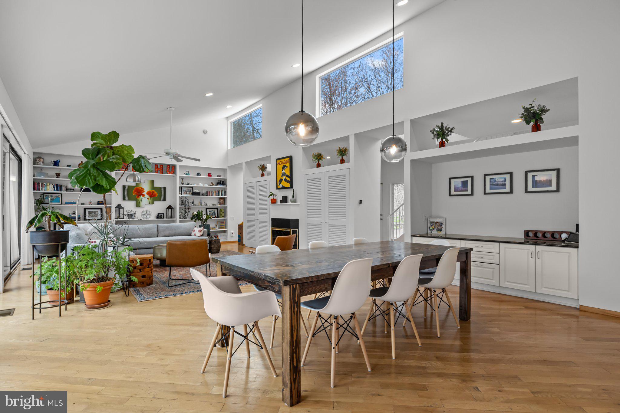 HUNTINGDON VALLEY - Residential