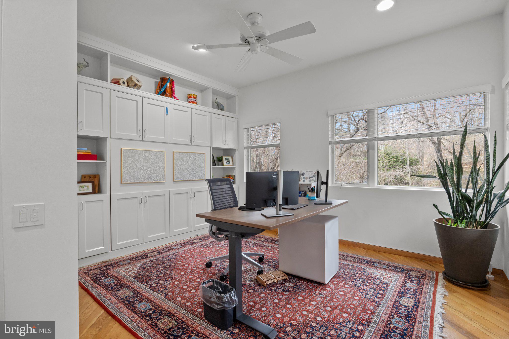 HUNTINGDON VALLEY - Residential