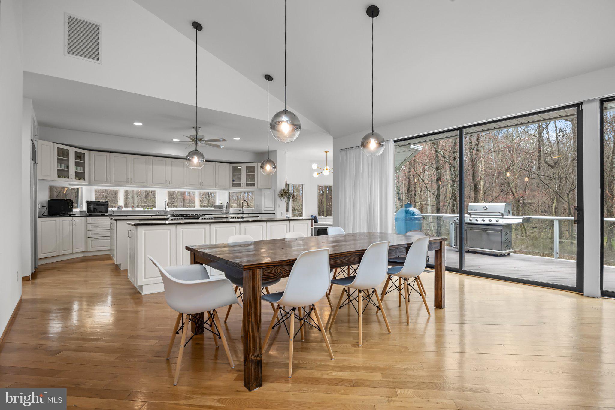 HUNTINGDON VALLEY - Residential