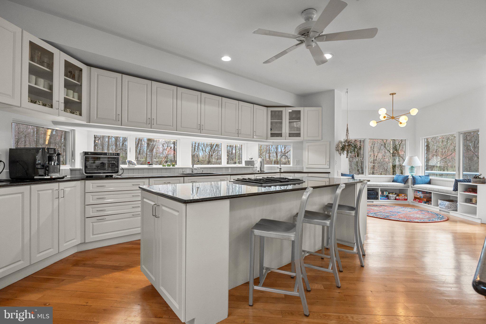 HUNTINGDON VALLEY - Residential