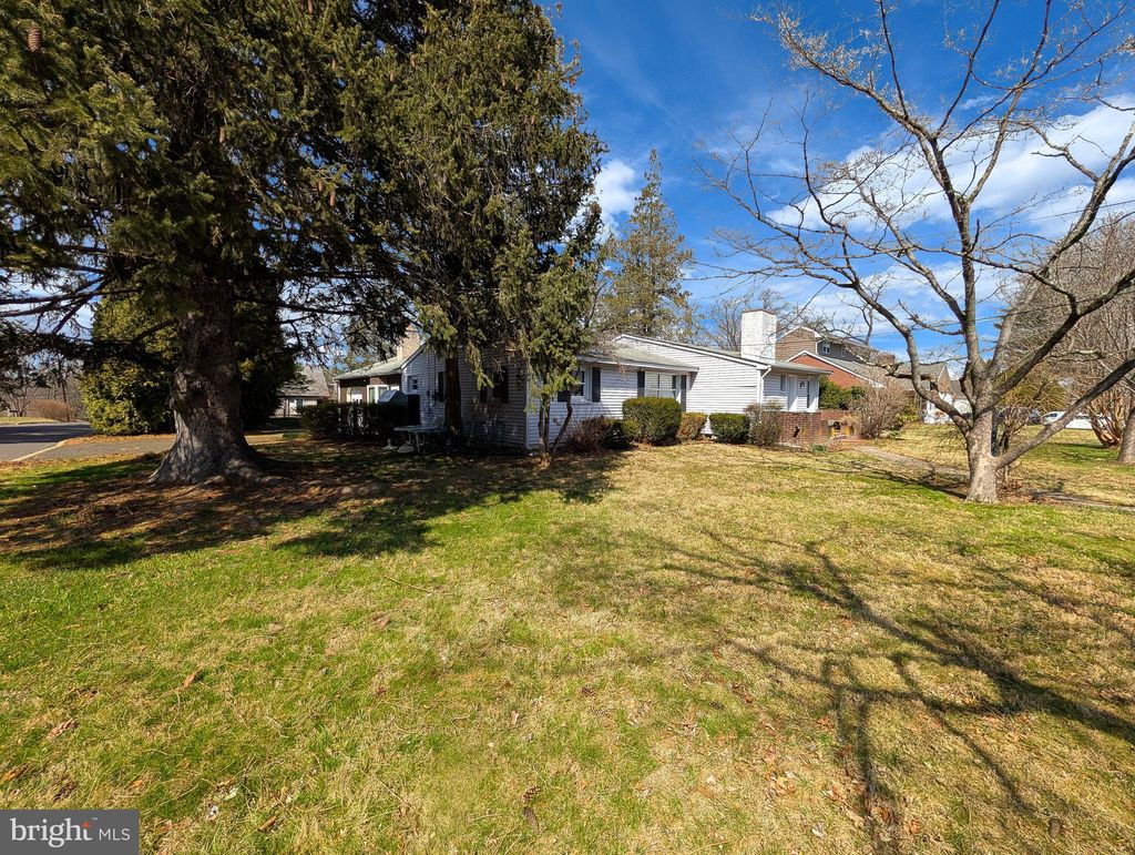 Photo of 163 Pennsylvania Avenue, CHALFONT, PA 18914 (MLS # PABU2116424)