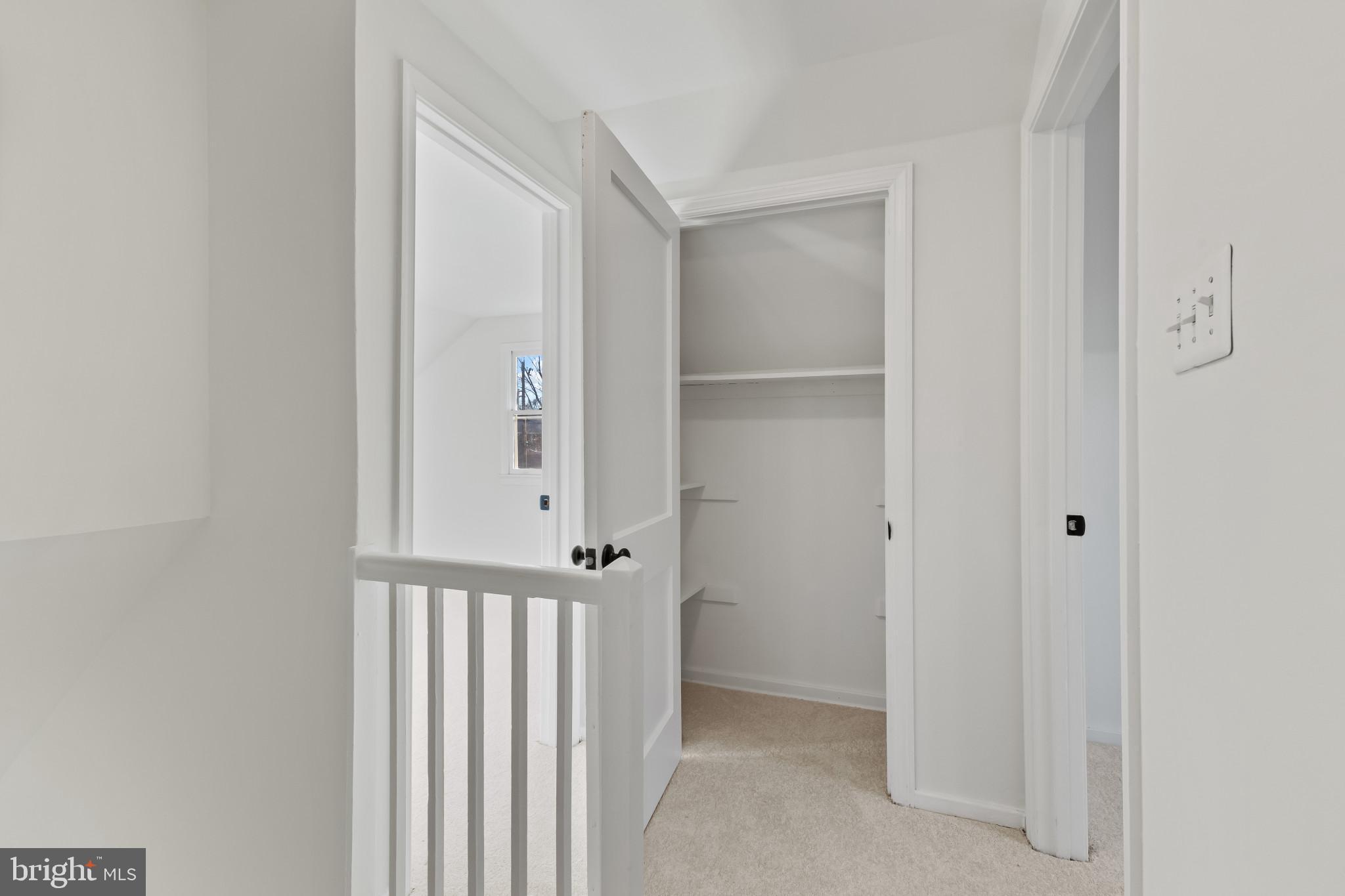 BUCKNELL MANOR - Residential