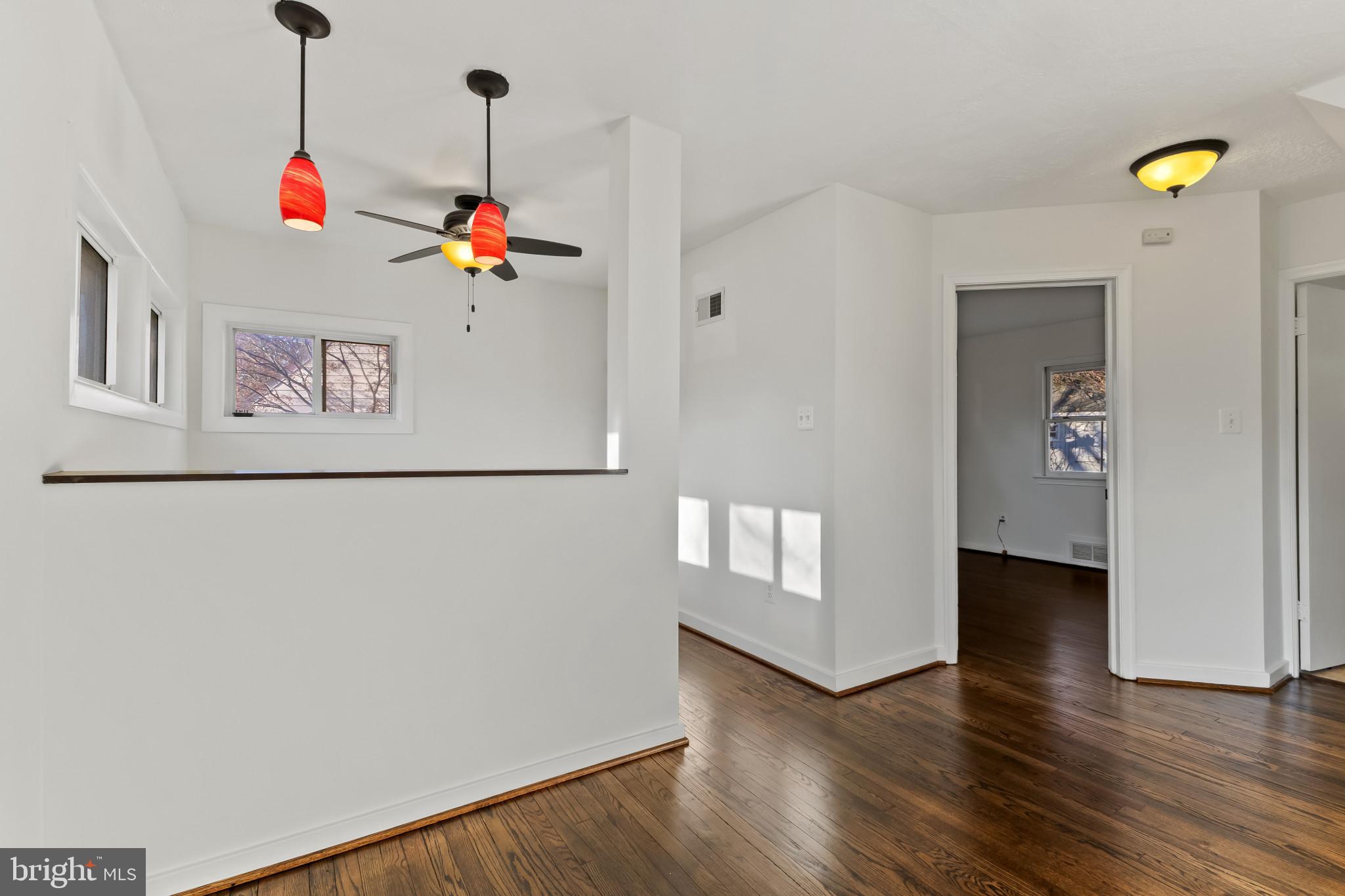 BUCKNELL MANOR - Residential