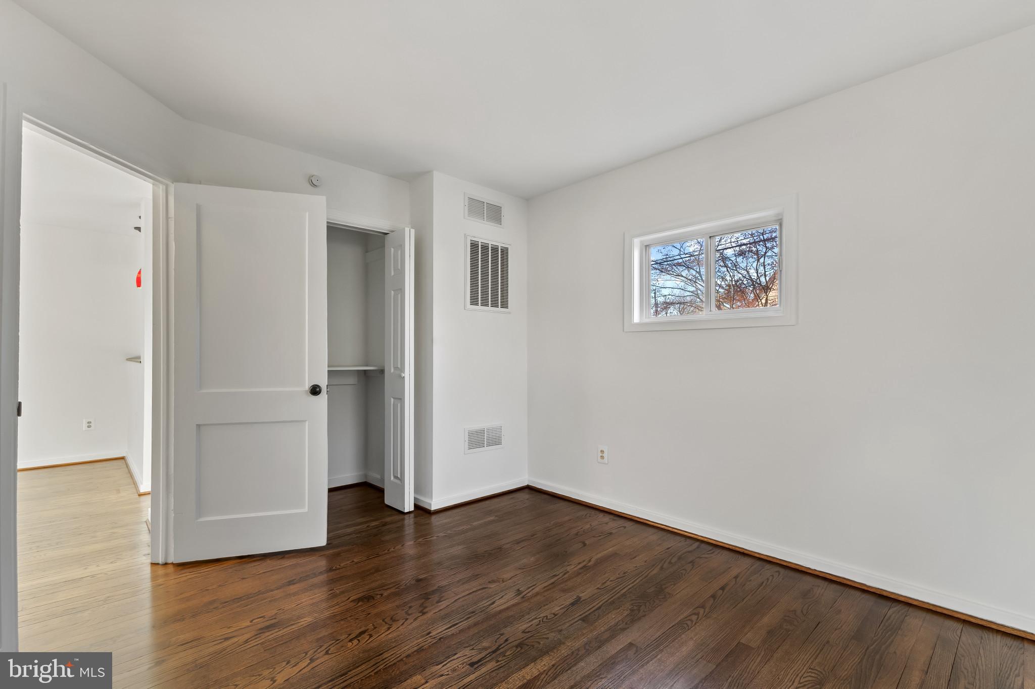 BUCKNELL MANOR - Residential