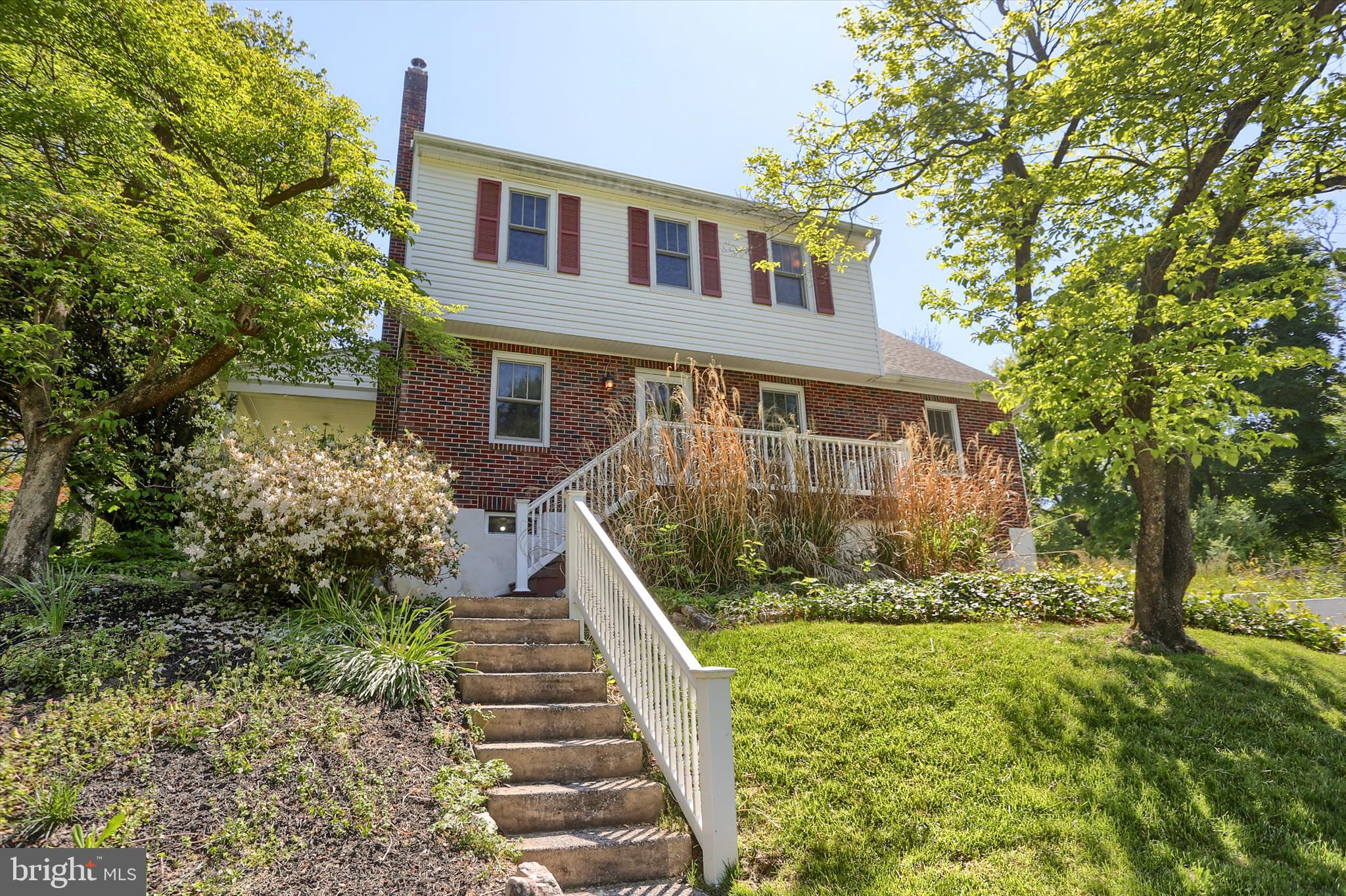 117 WILLOW ROAD