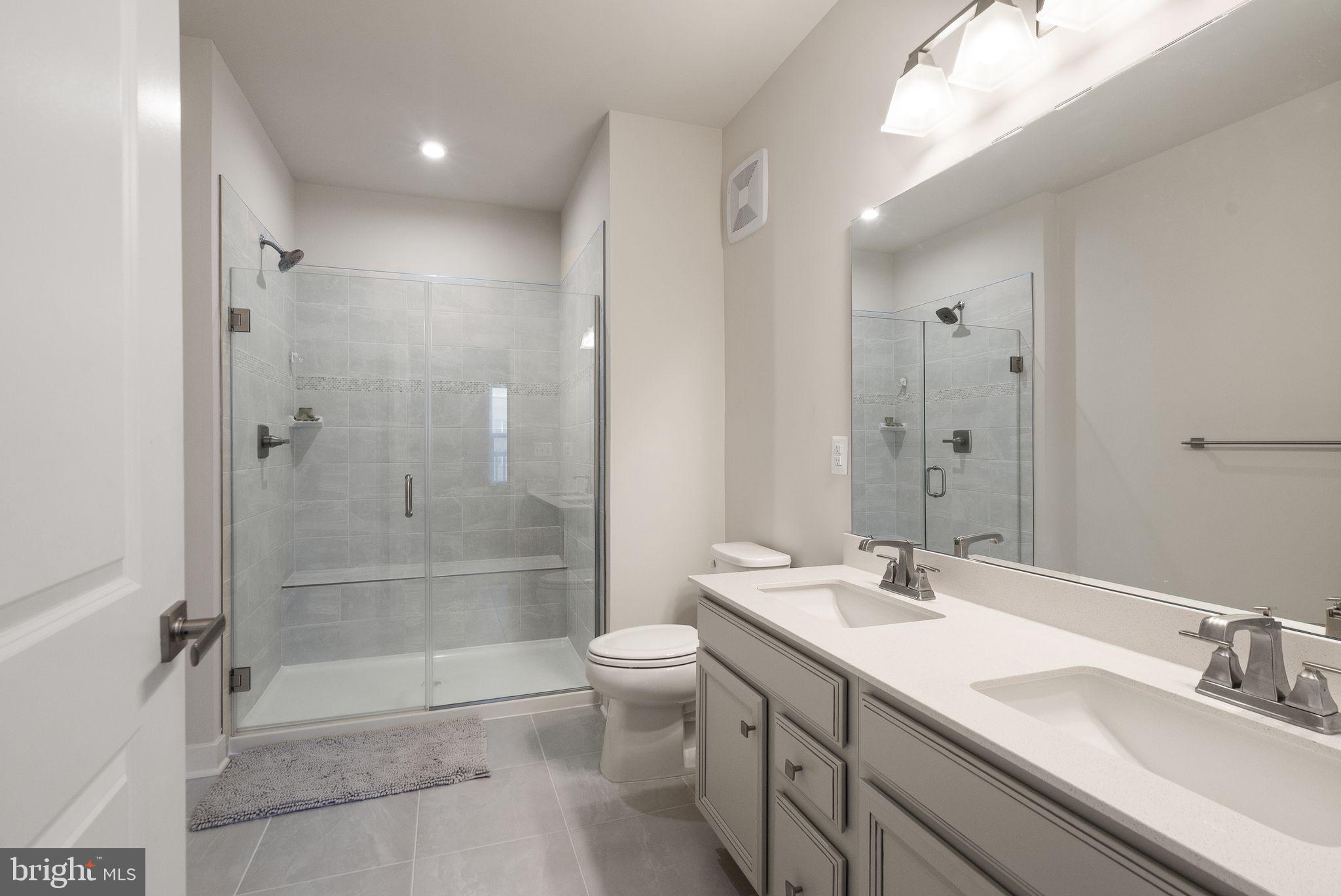 LOUDOUN VIEW CONDO FLATS - Residential Lease