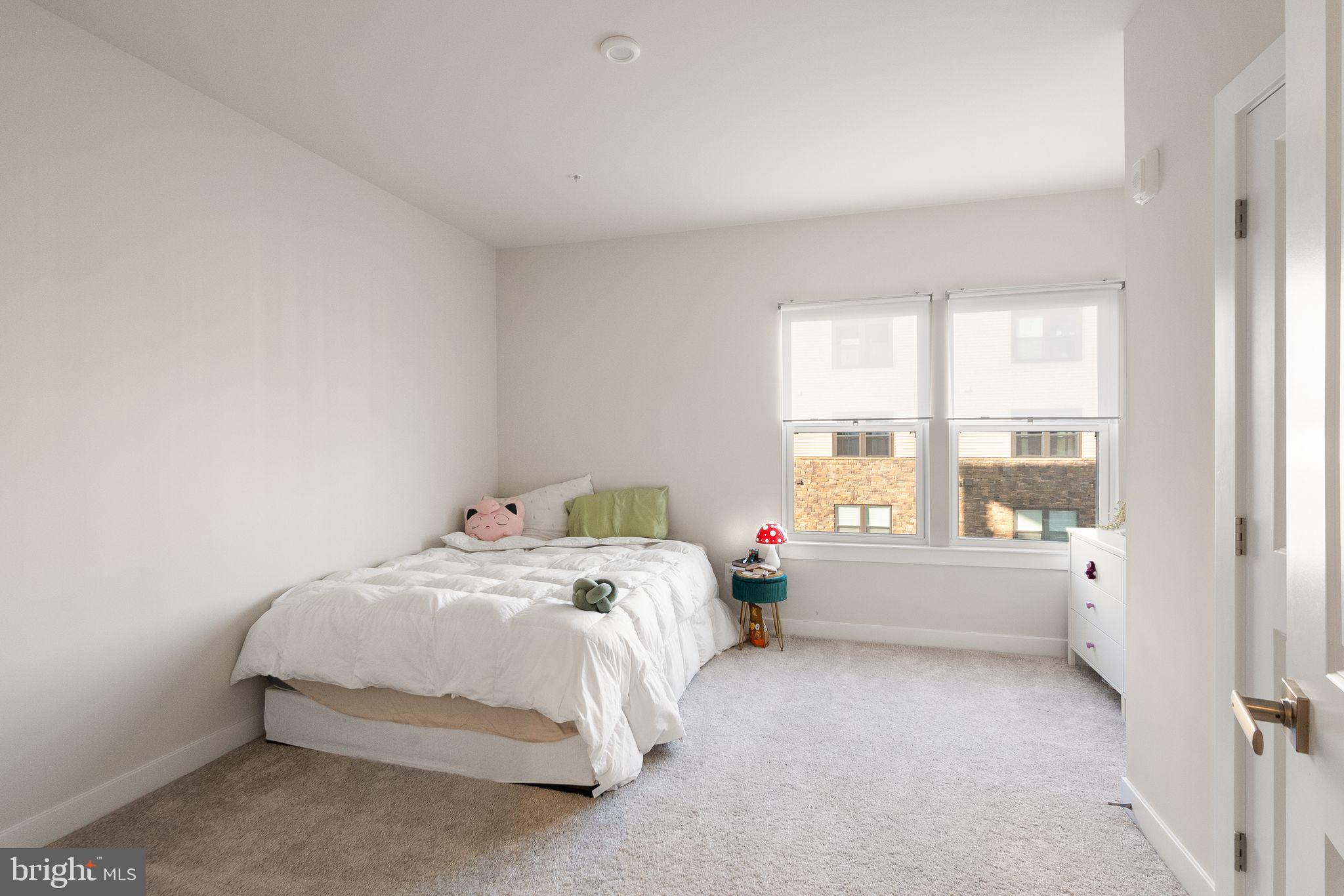 LOUDOUN VIEW CONDO FLATS - Residential Lease