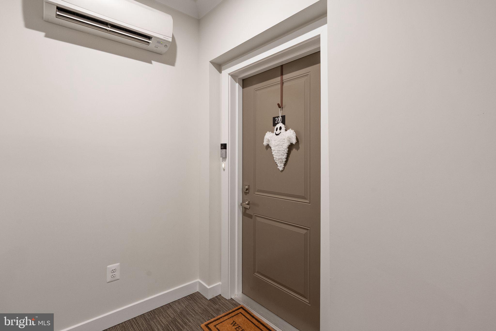 LOUDOUN VIEW CONDO FLATS - Residential Lease