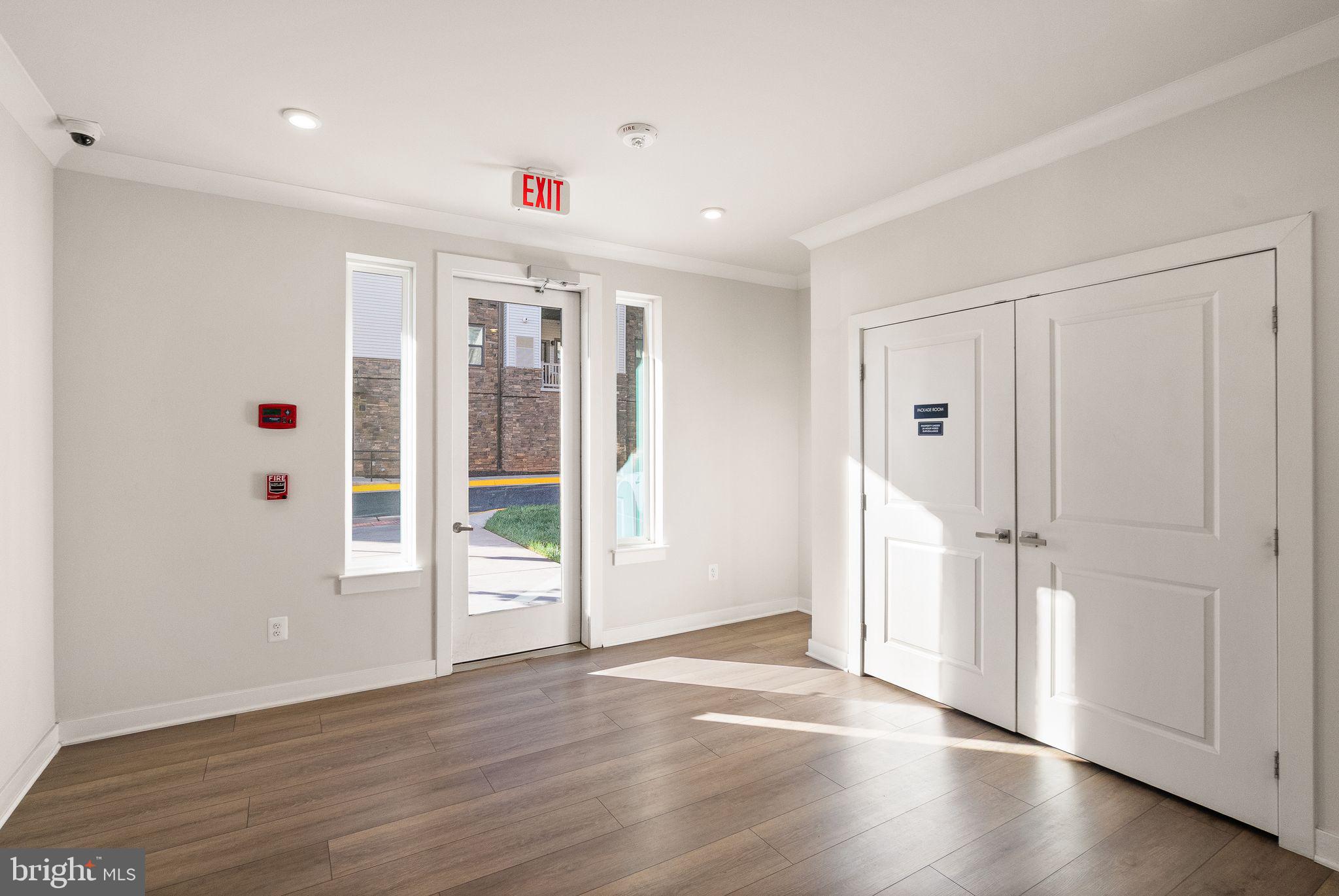 LOUDOUN VIEW CONDO FLATS - Residential Lease