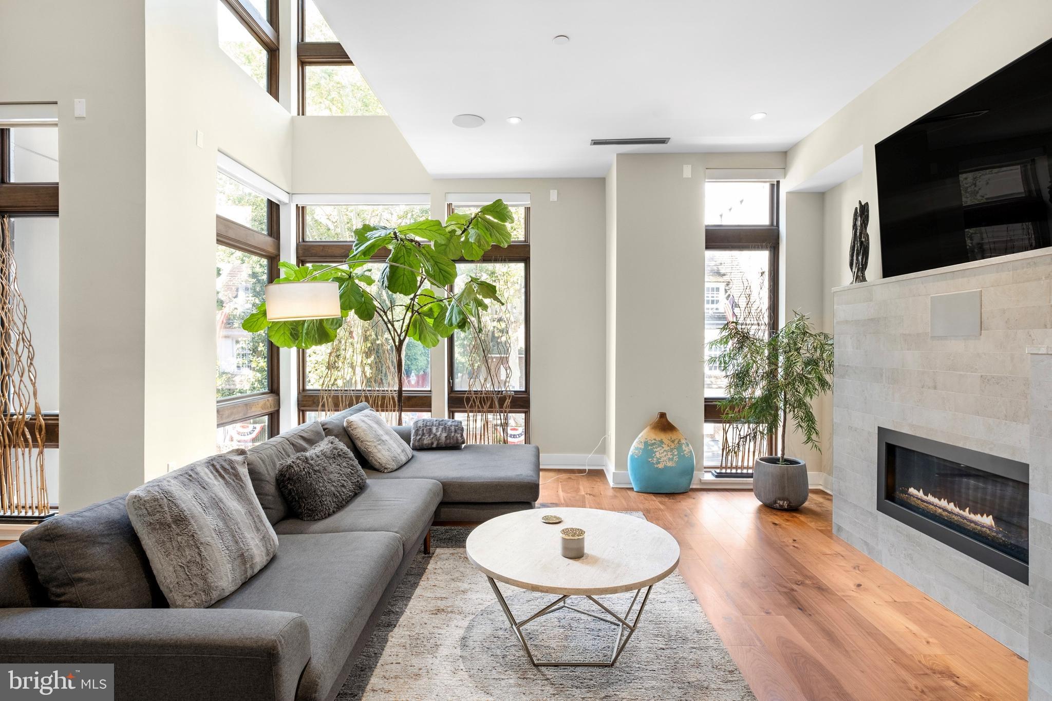 OLD CITY - Residential