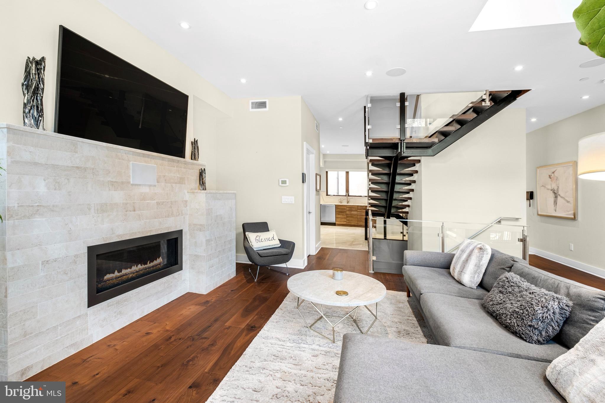 OLD CITY - Residential