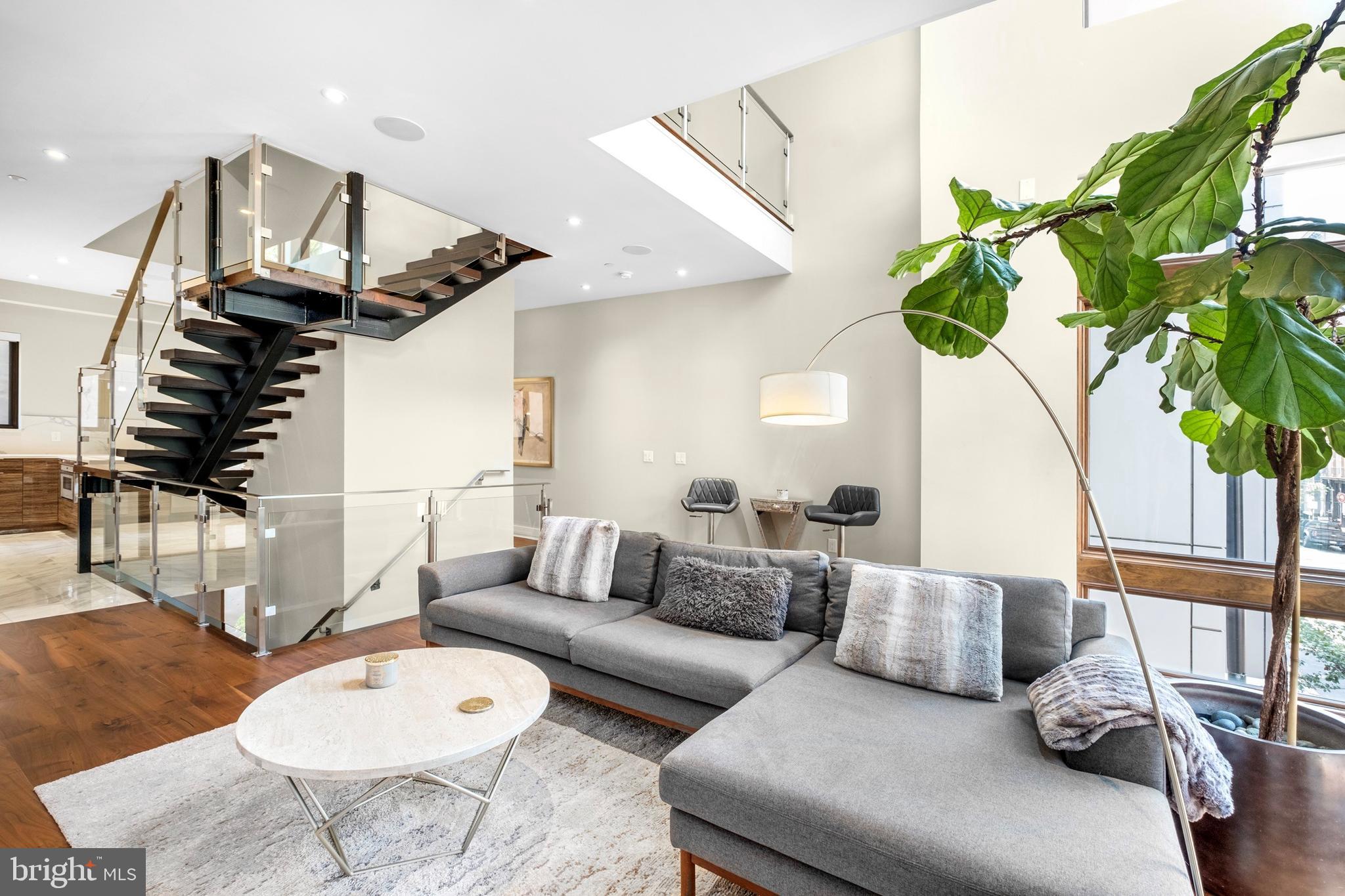 OLD CITY - Residential