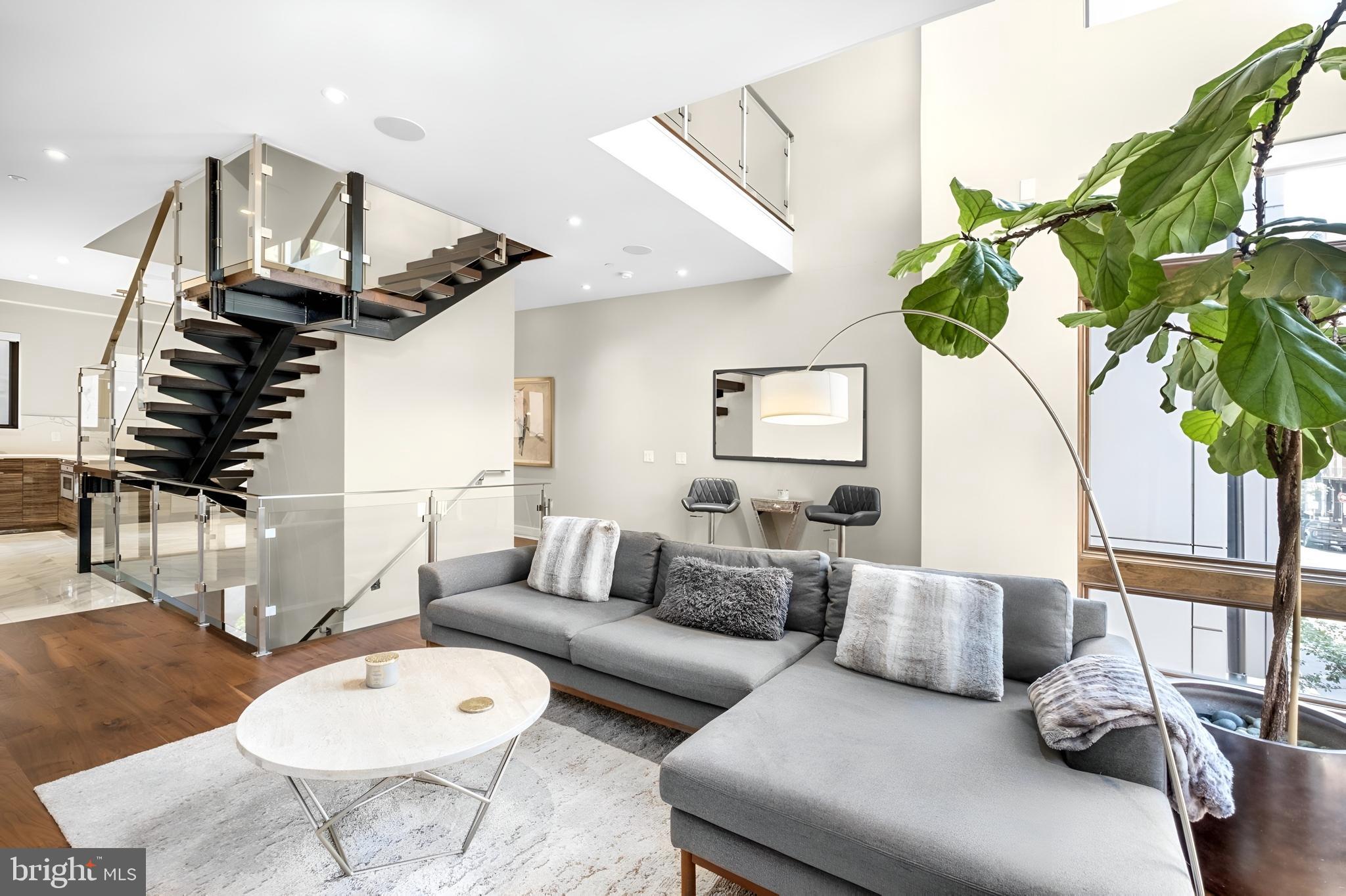 OLD CITY - Residential