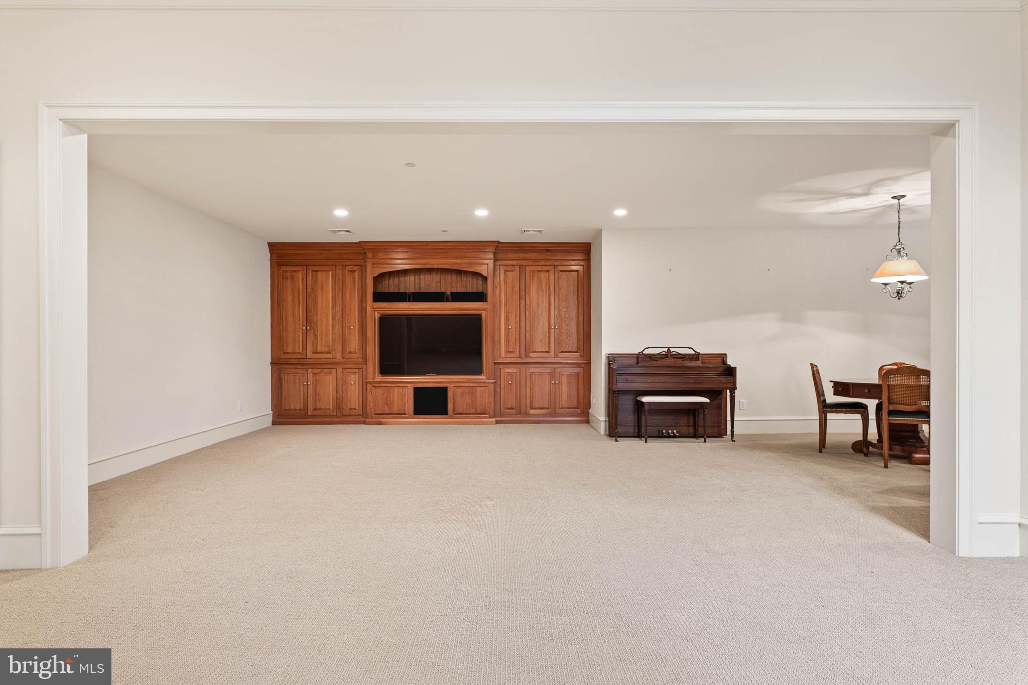 SPRINGHOUSE - Residential