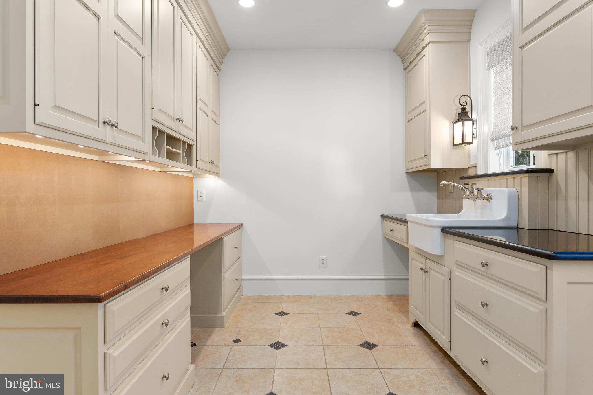 SPRINGHOUSE - Residential