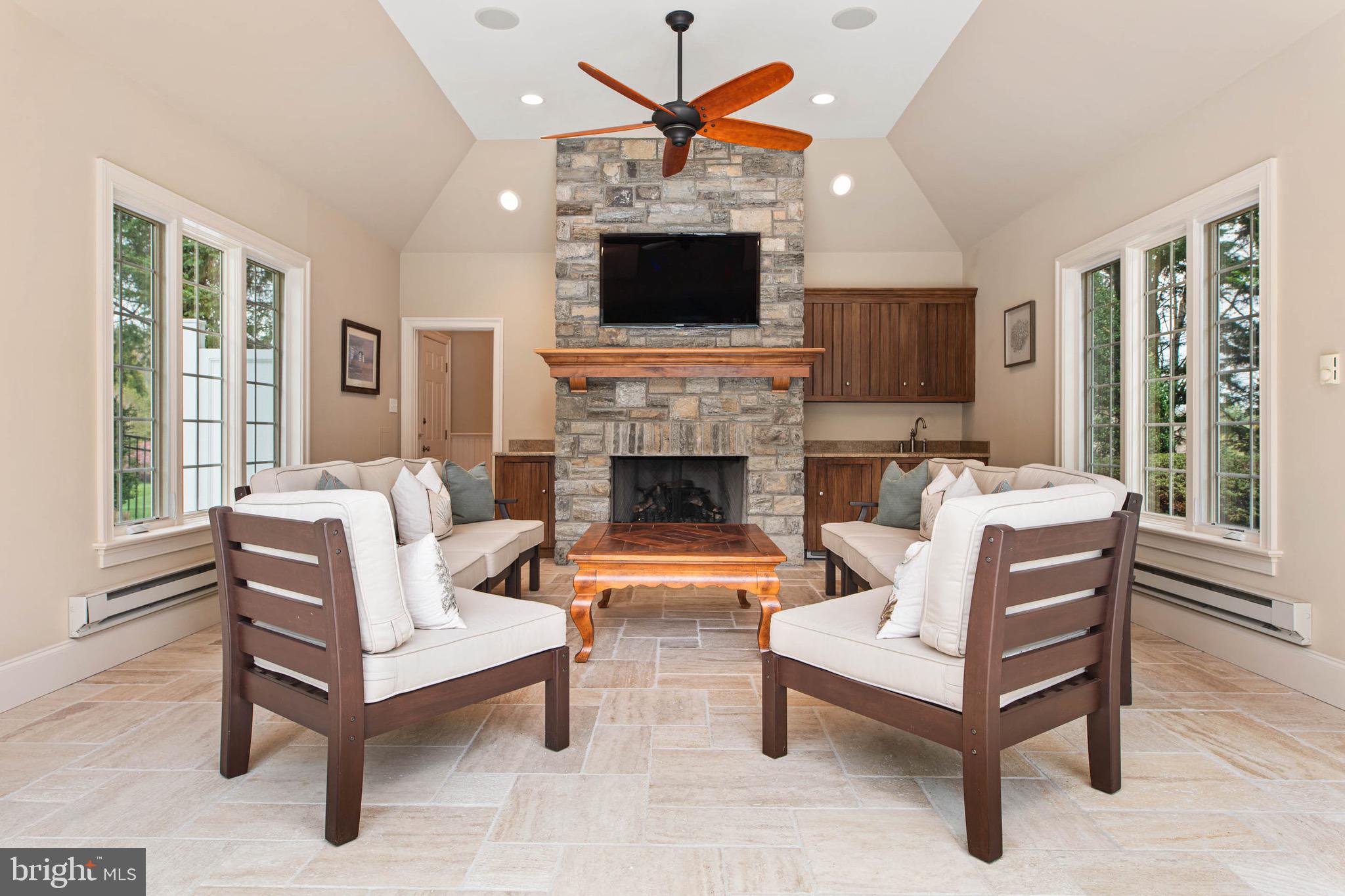 SPRINGHOUSE - Residential