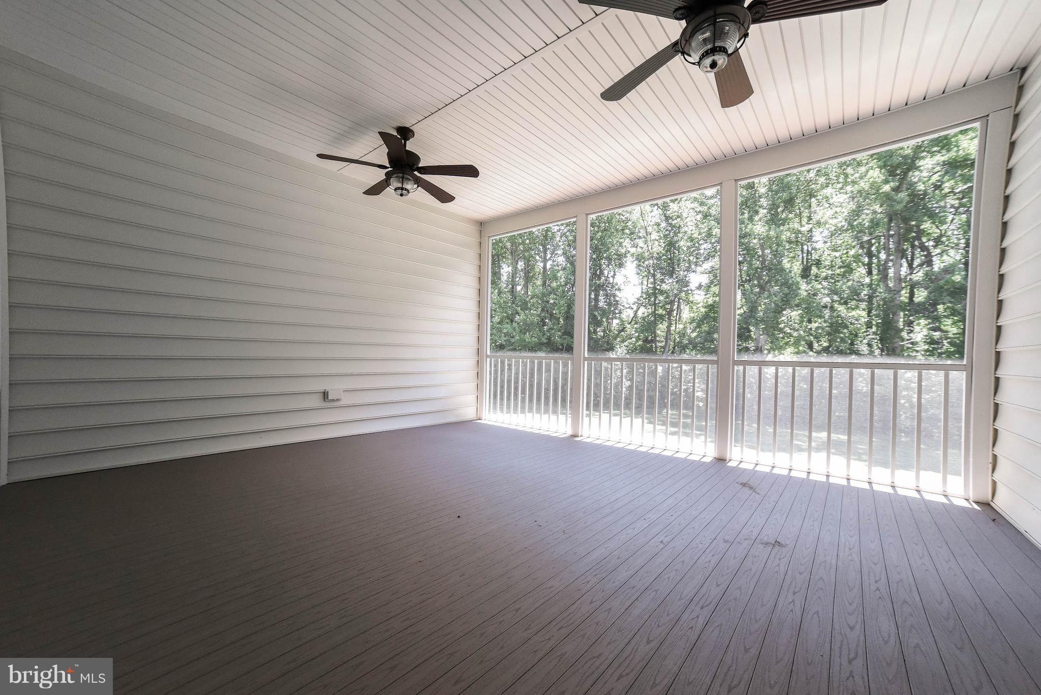 HIDDEN TREASURE - Residential Lease