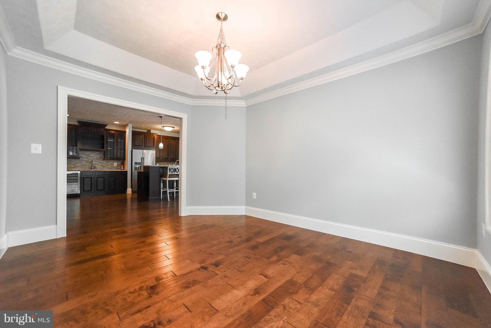 HIDDEN TREASURE - Residential Lease