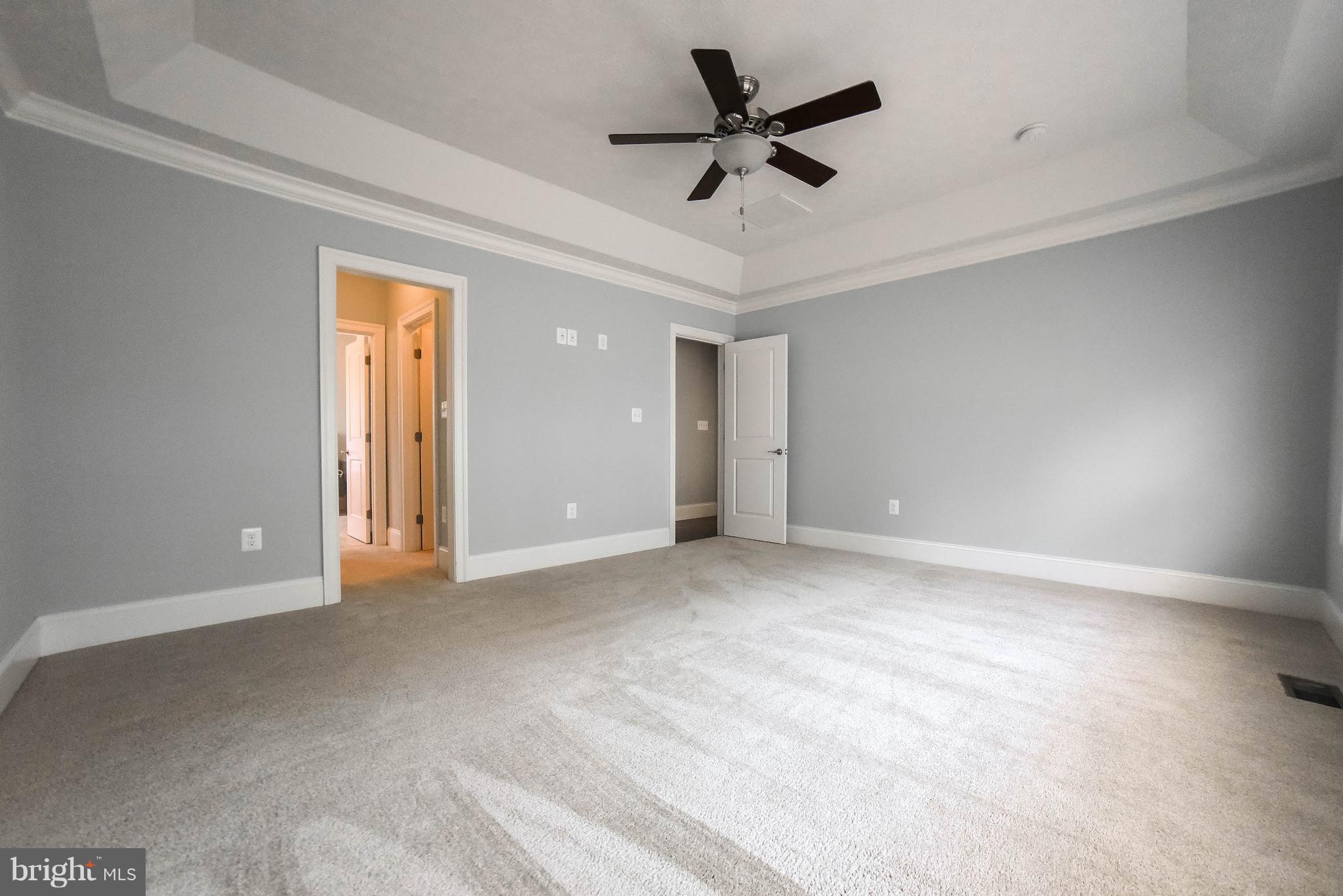 HIDDEN TREASURE - Residential Lease