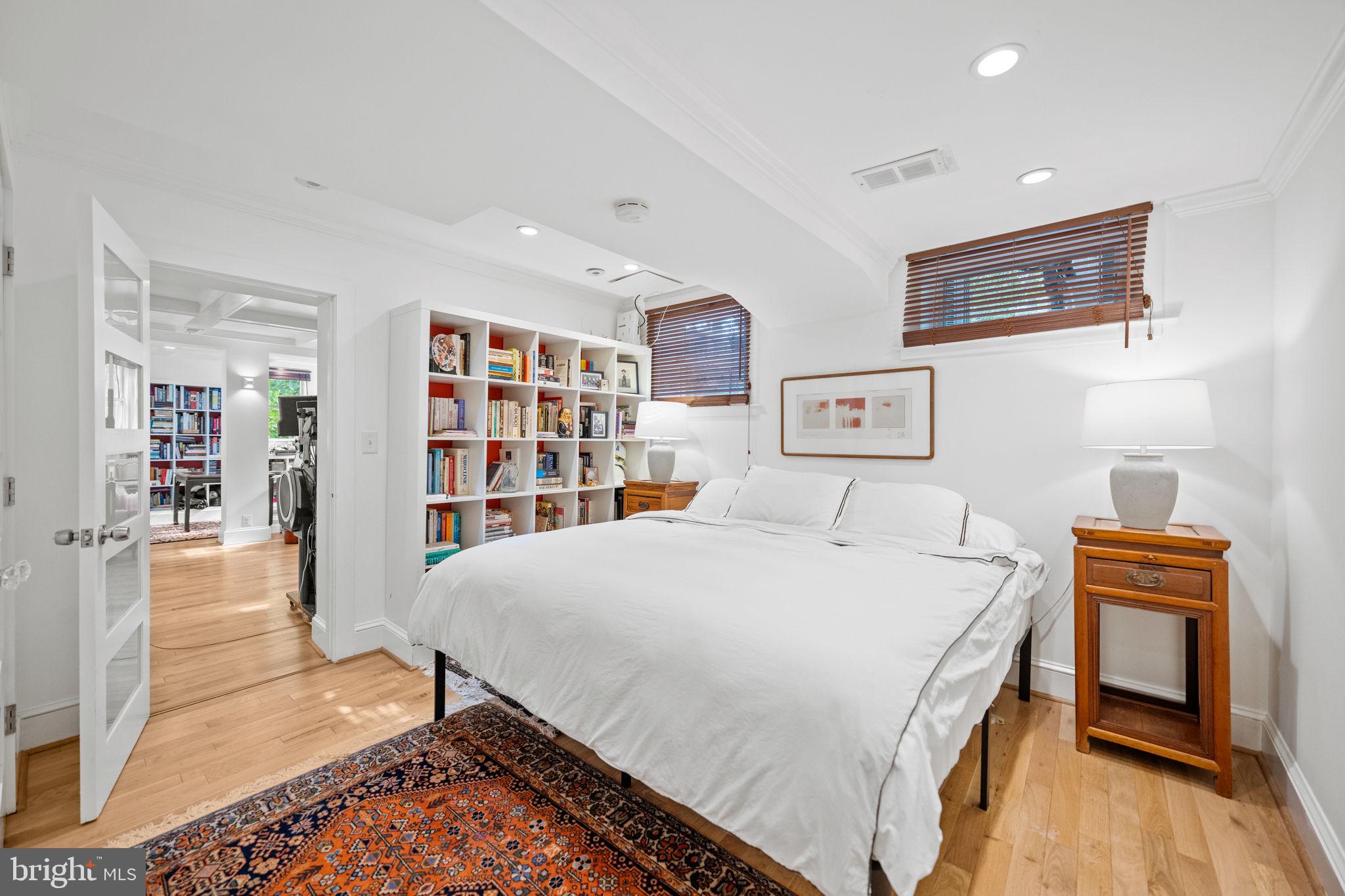 TAKOMA PARK - Residential