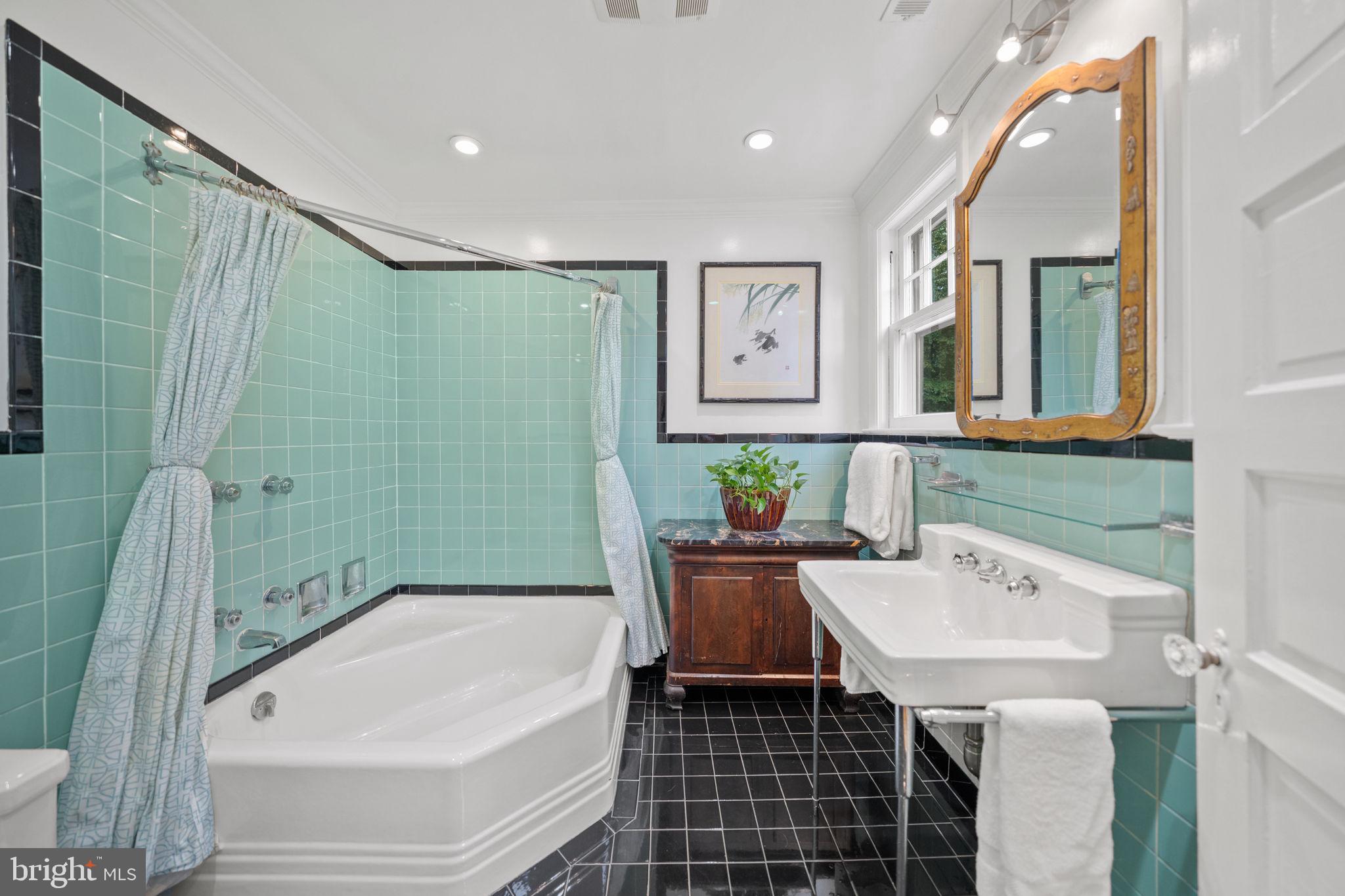 TAKOMA PARK - Residential