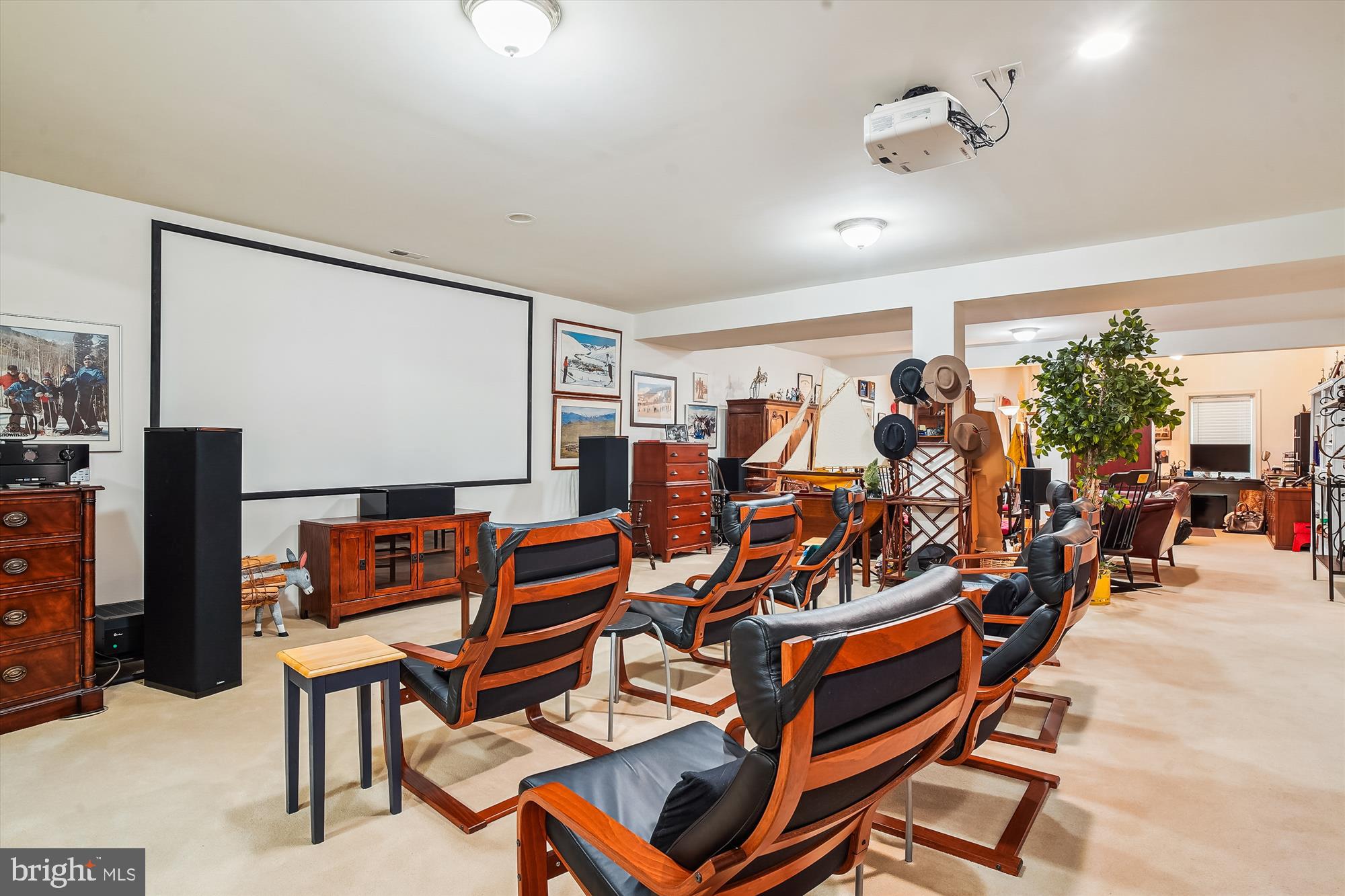 SYMPHONY VILLAGE AT CENTREVILLE - Residential