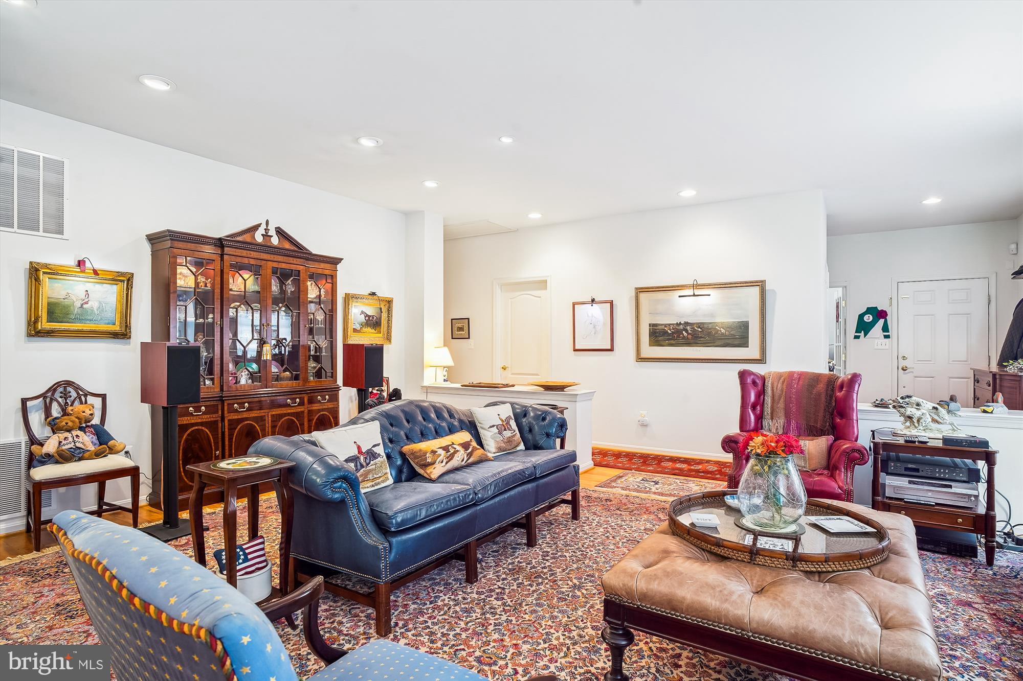 SYMPHONY VILLAGE AT CENTREVILLE - Residential