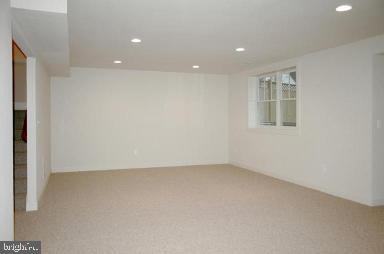 WAYCROFT WOODLAWN - Residential Lease