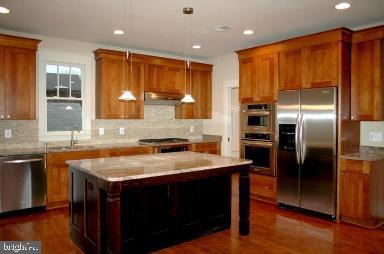 WAYCROFT WOODLAWN - Residential Lease