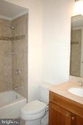 WAYCROFT WOODLAWN - Residential Lease