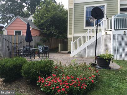 WAYCROFT WOODLAWN - Residential Lease