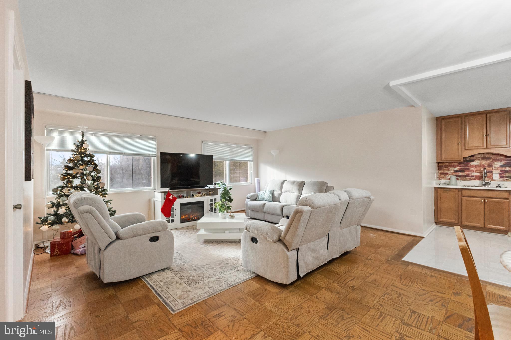 UNIVERSITY TOWERS CODM - Residential