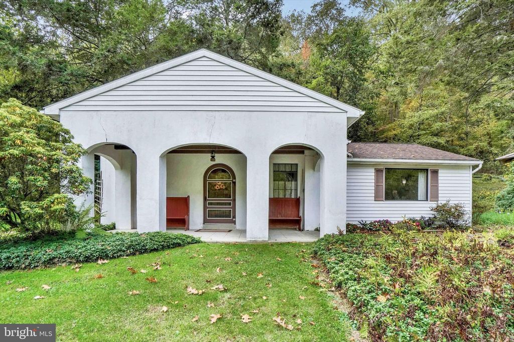 Photo of 7074 SWAMP HOLLOW LANE LN, DALLASTOWN, PA 17313 (MLS # PAYK2050632)