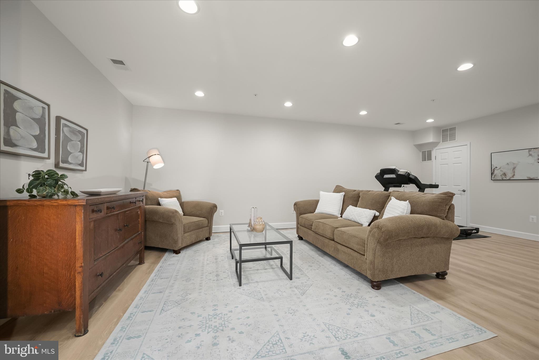 MAPLE LAWN - Residential