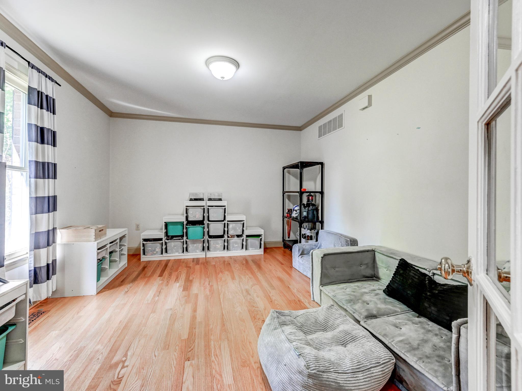 TANNERY MANOR - Residential