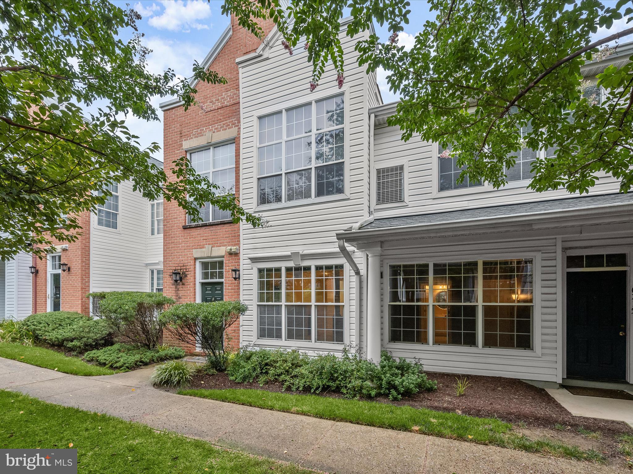 THE WHITNEY TOWN CENTER - Residential Lease