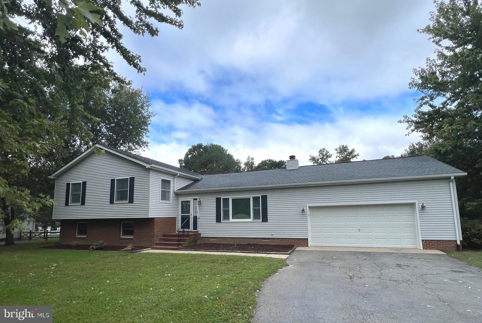 FOX MEADOW - Residential