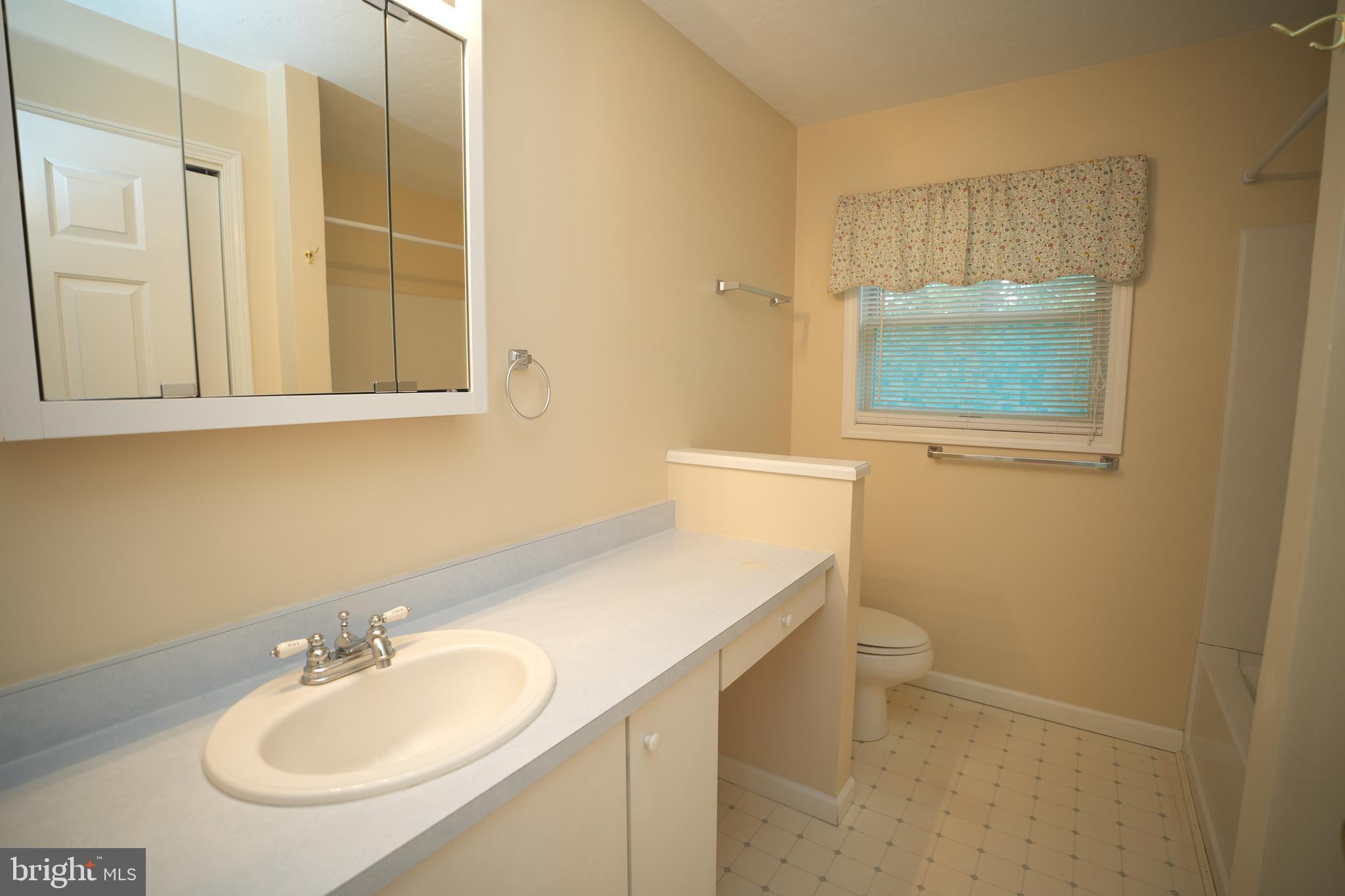 FOX MEADOW - Residential