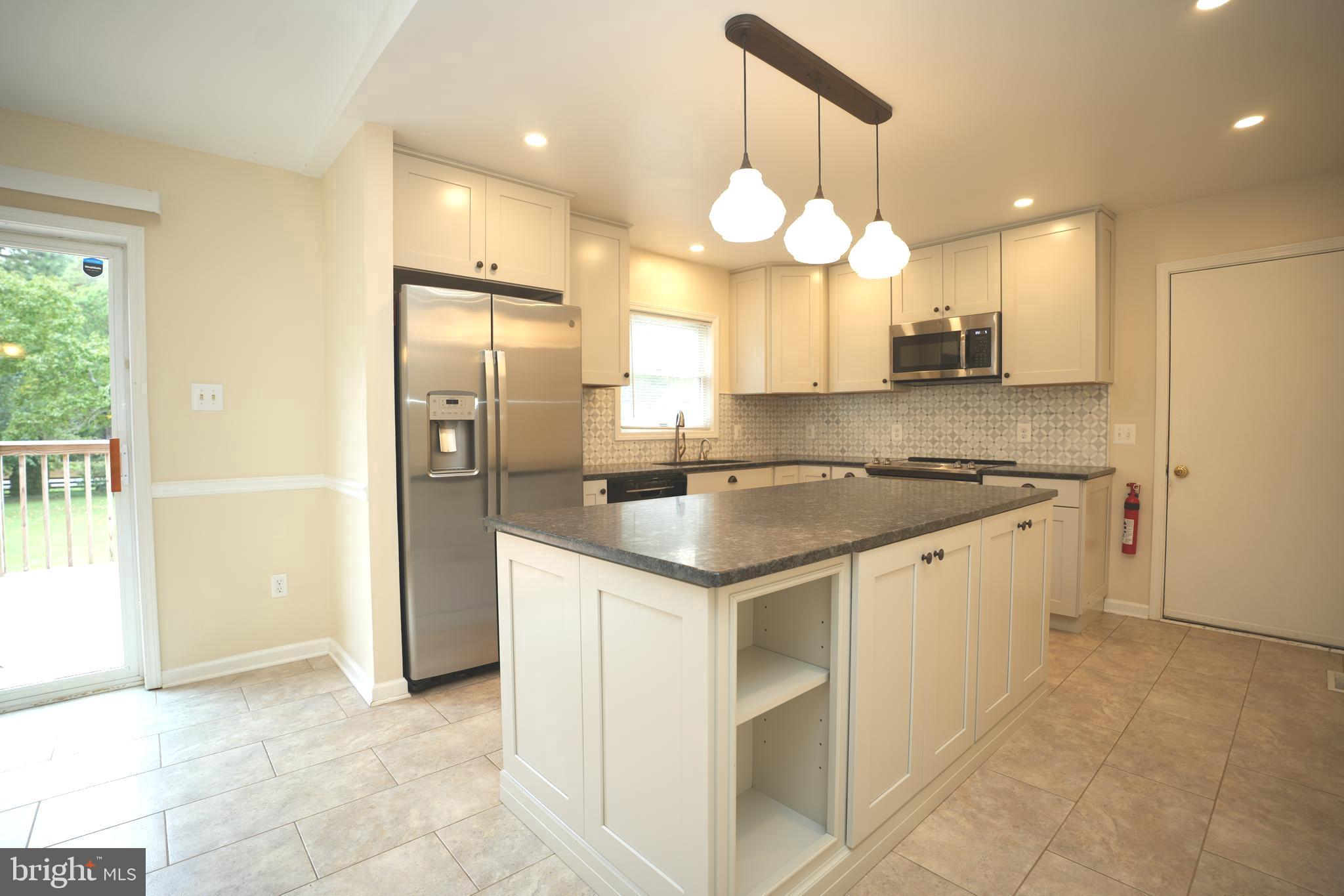 FOX MEADOW - Residential