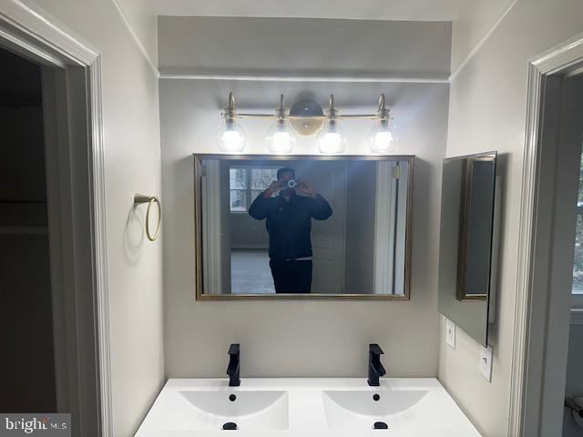 SUBURBIA/VILLAGE OF TIMBER GROVE - Residential