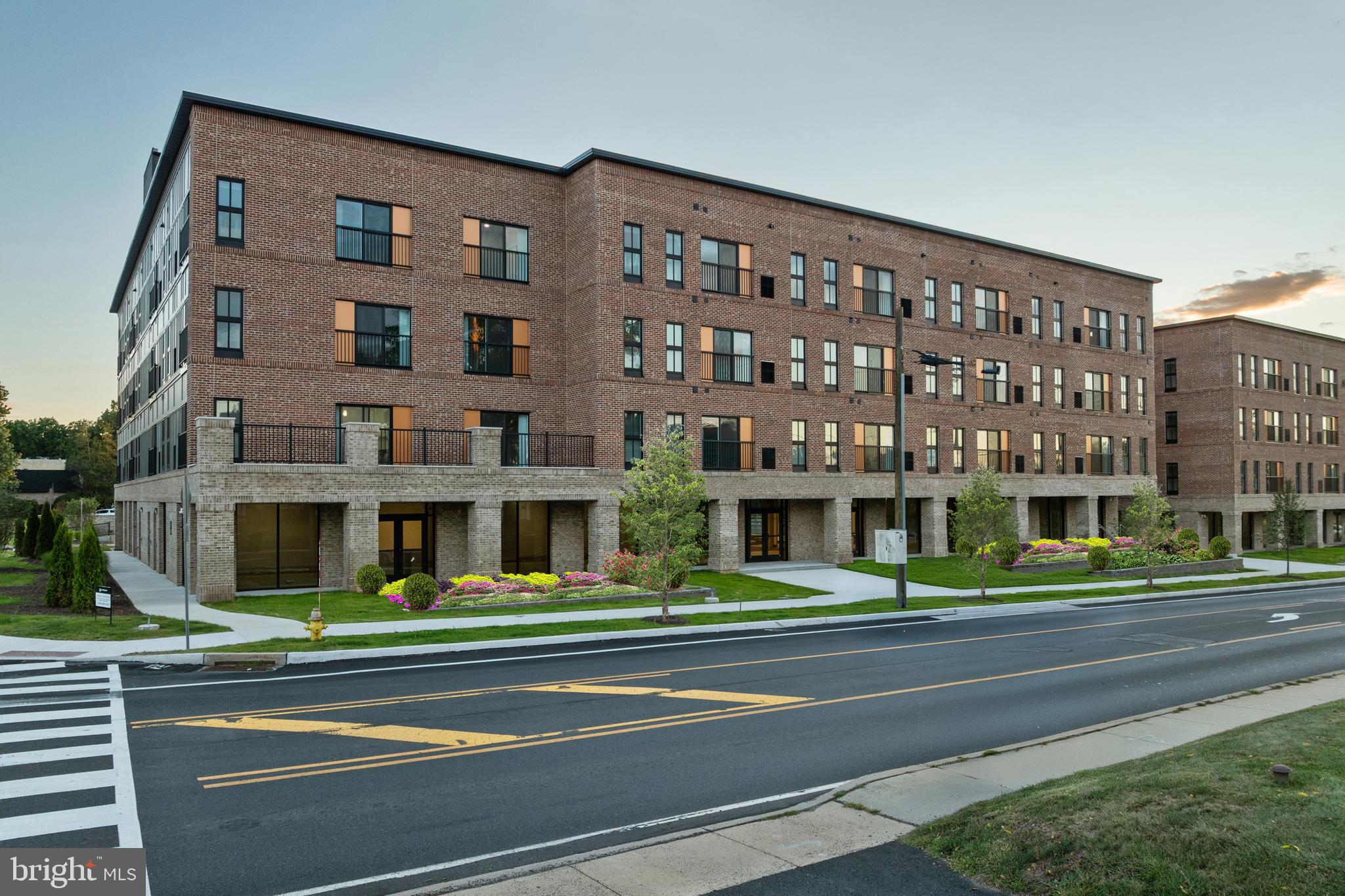 144 N MAIN STREET 4B