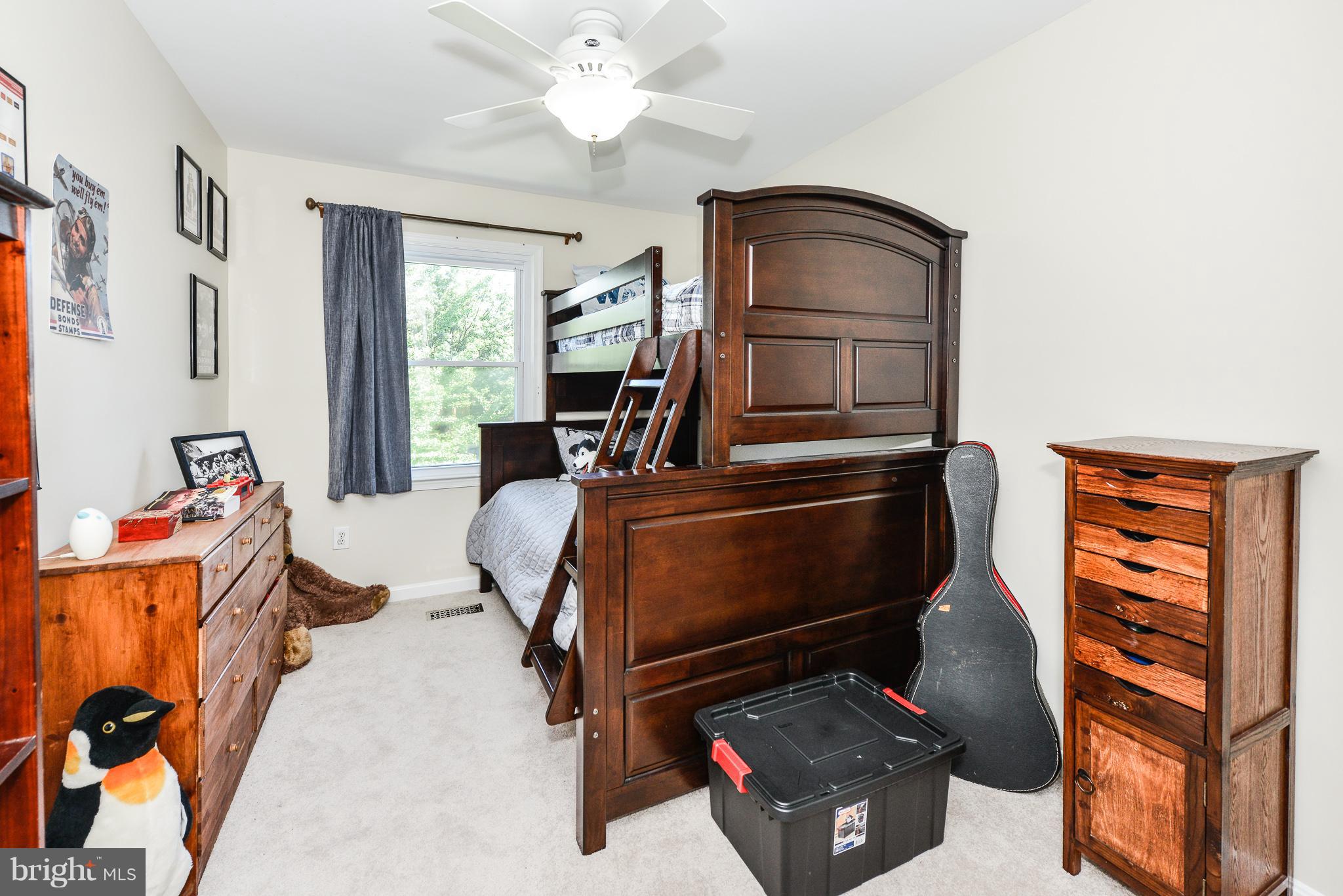 MANCHESTER LAKES - Residential Lease