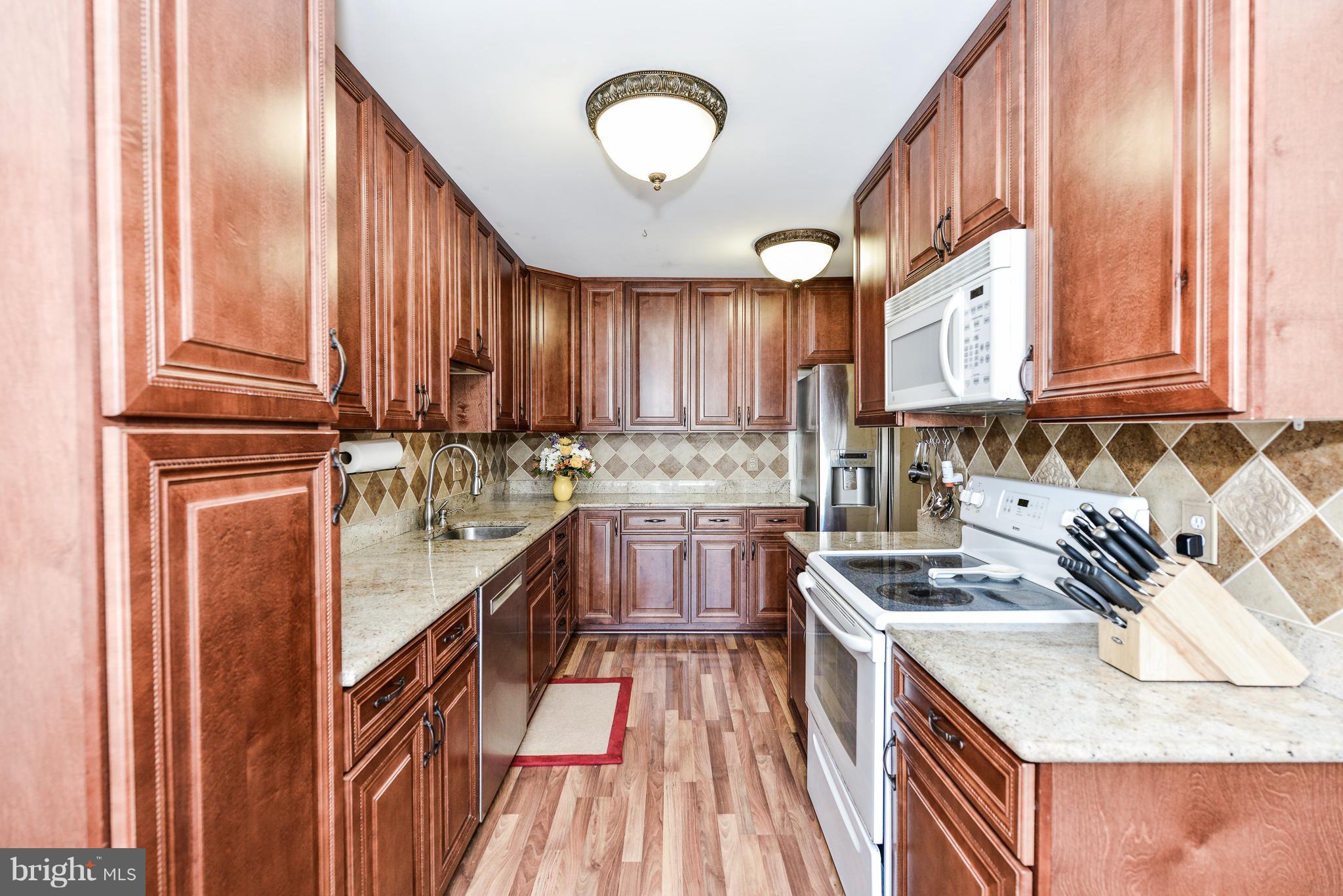 MANCHESTER LAKES - Residential Lease