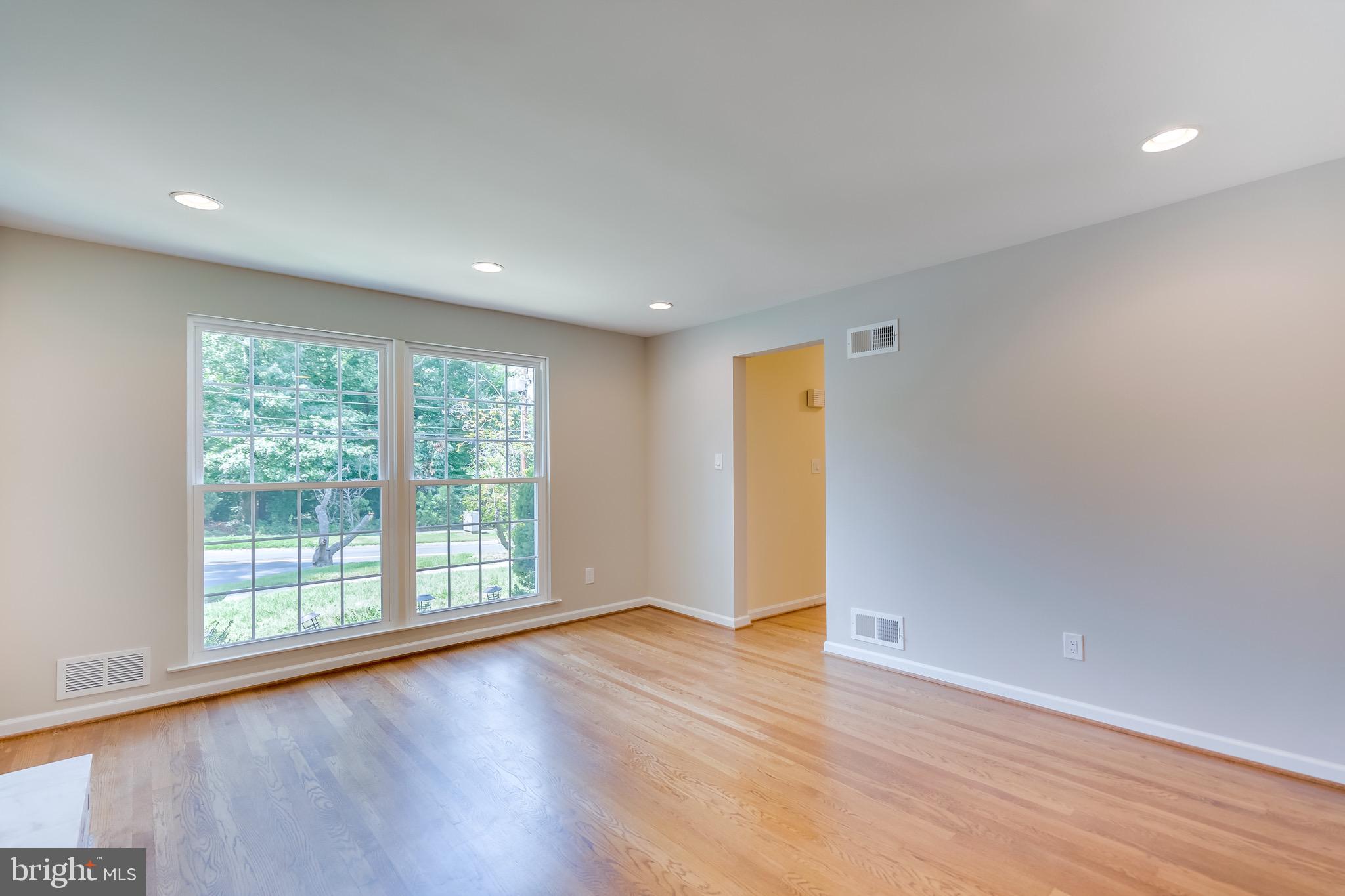 KENWOOD PARK - Residential Lease