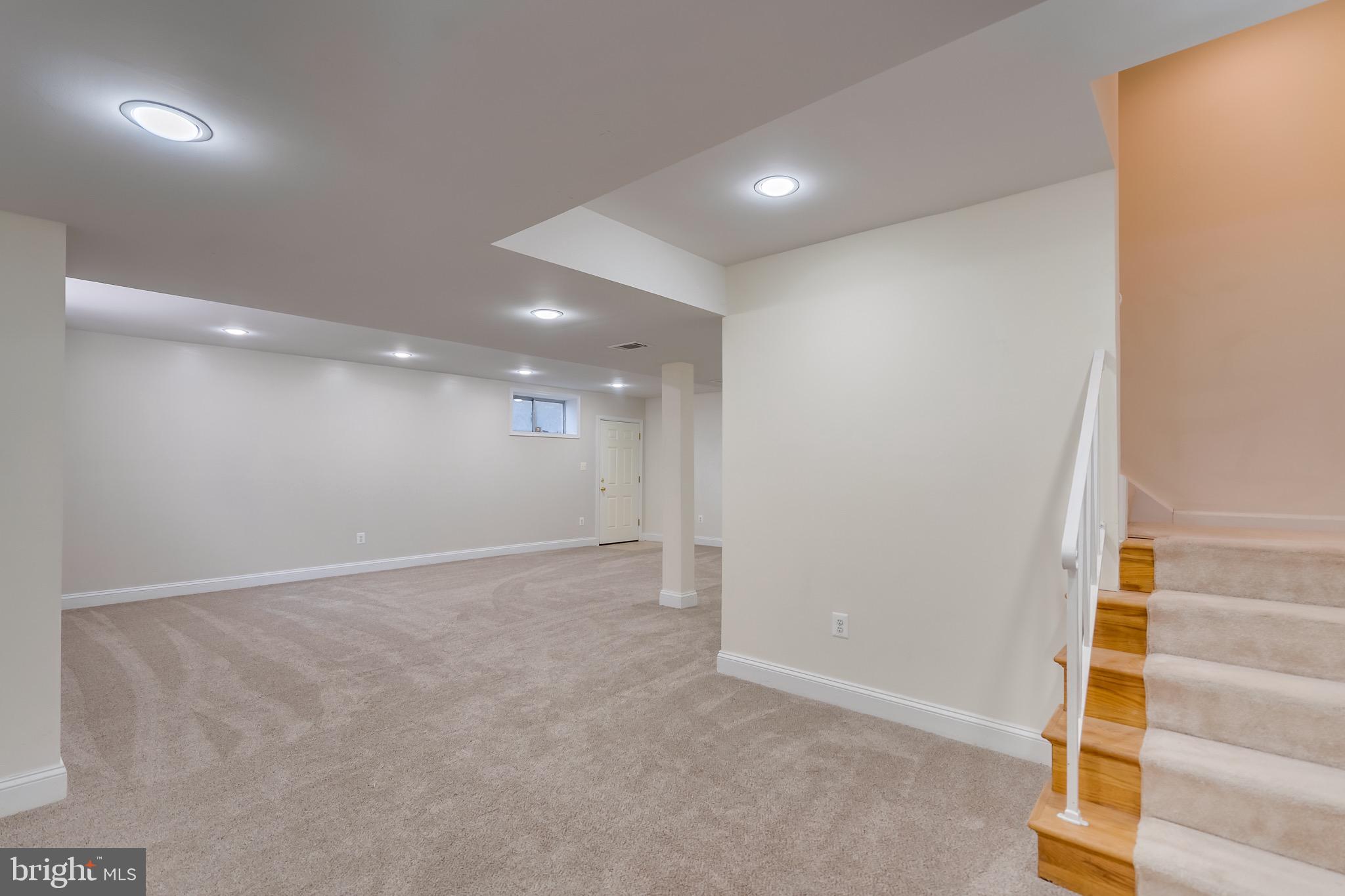 KENWOOD PARK - Residential Lease