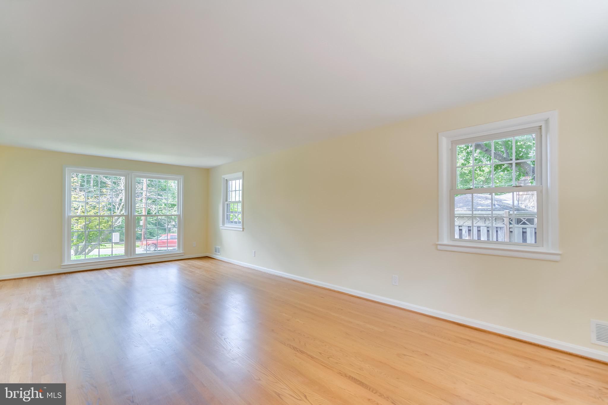 KENWOOD PARK - Residential Lease