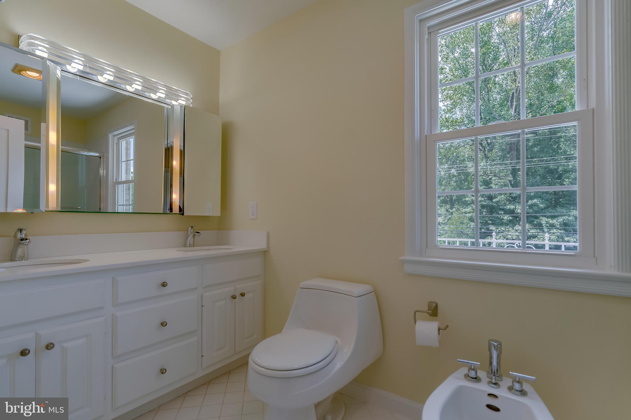 KENWOOD PARK - Residential Lease